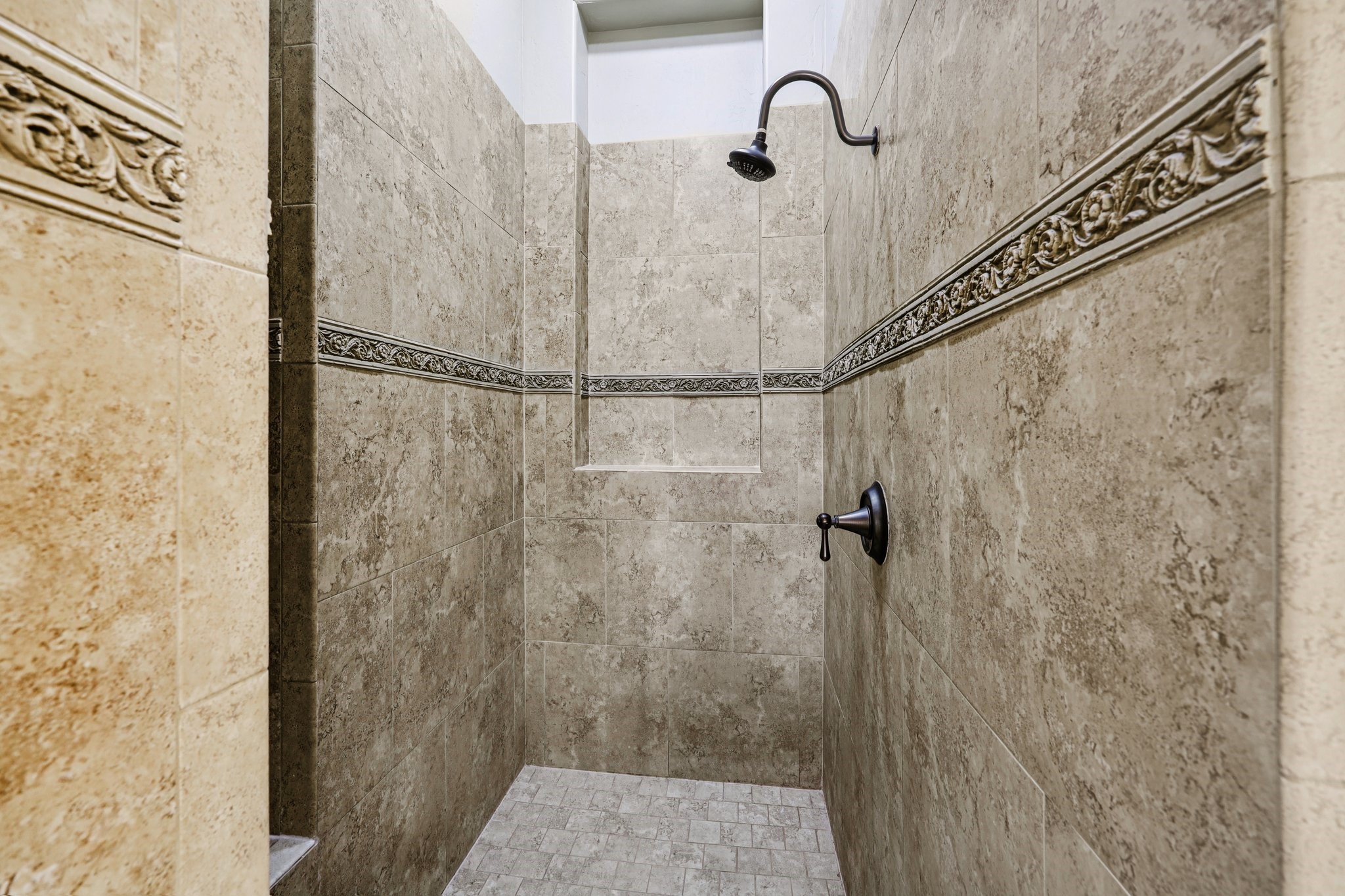 4320 Chevy Chase Lane