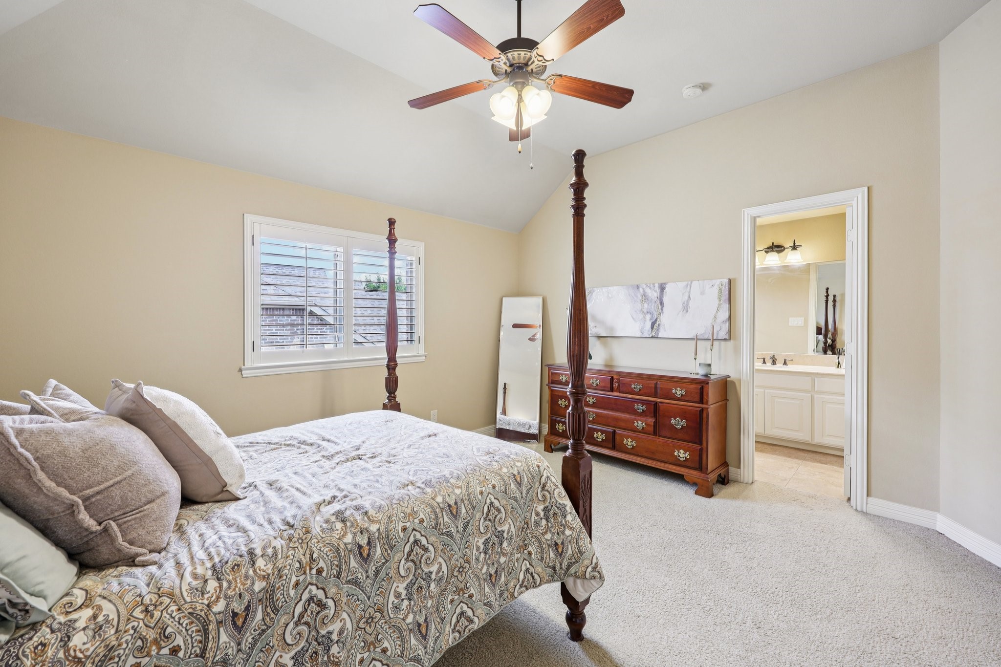 4320 Chevy Chase Lane