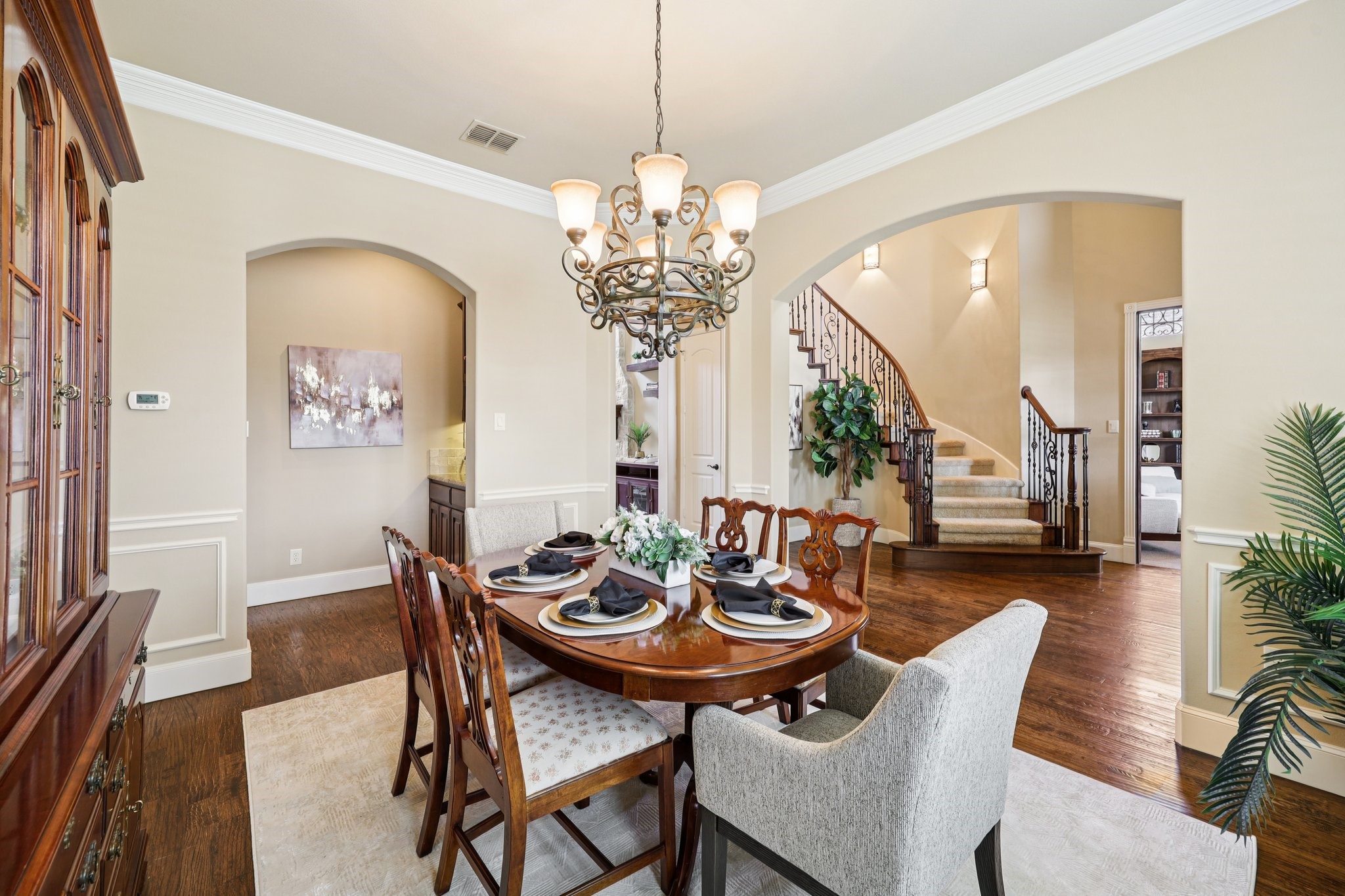 4320 Chevy Chase Lane