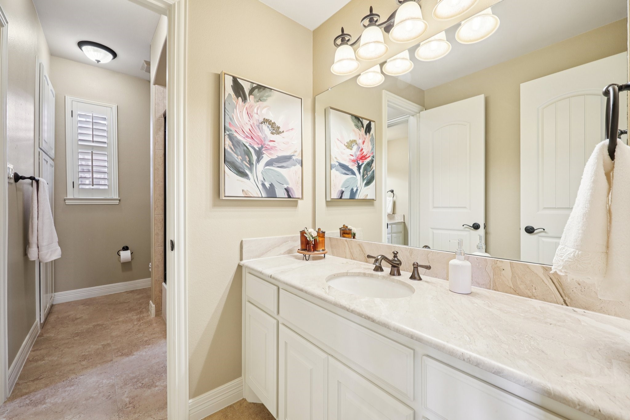 4320 Chevy Chase Lane