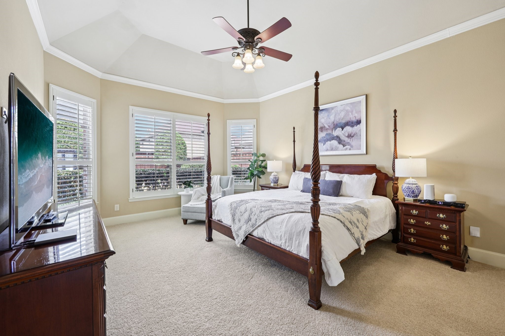 4320 Chevy Chase Lane