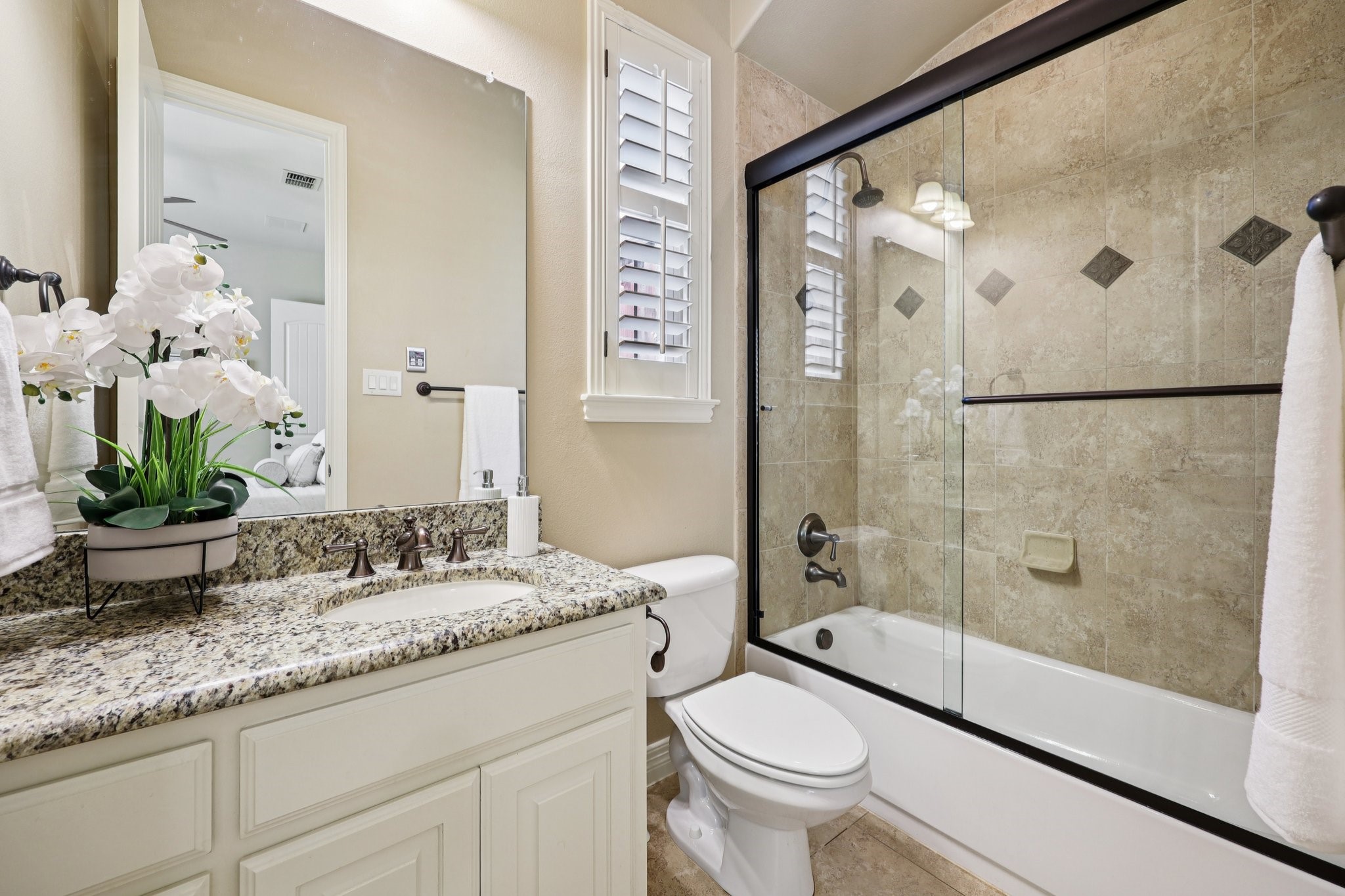 4320 Chevy Chase Lane