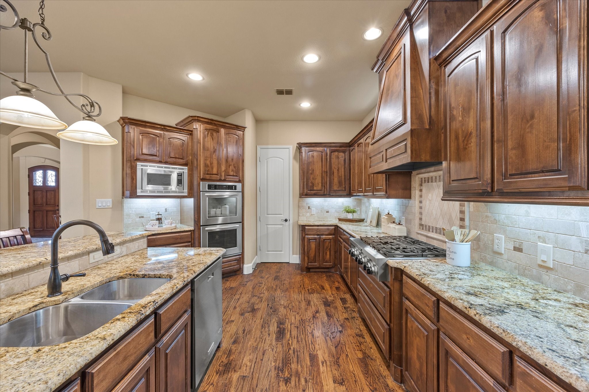 4320 Chevy Chase Lane