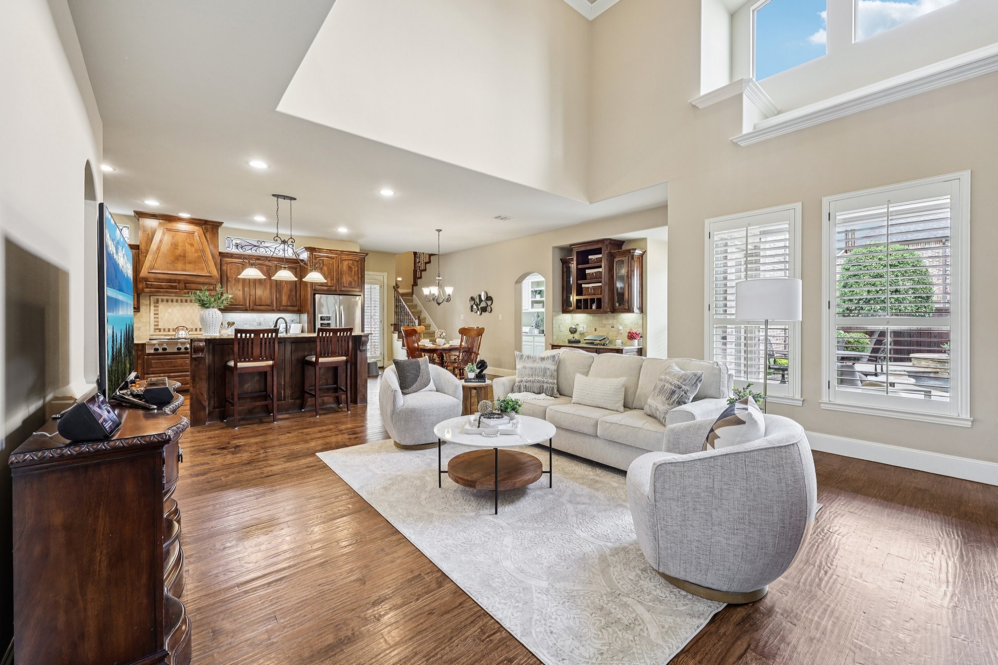 4320 Chevy Chase Lane