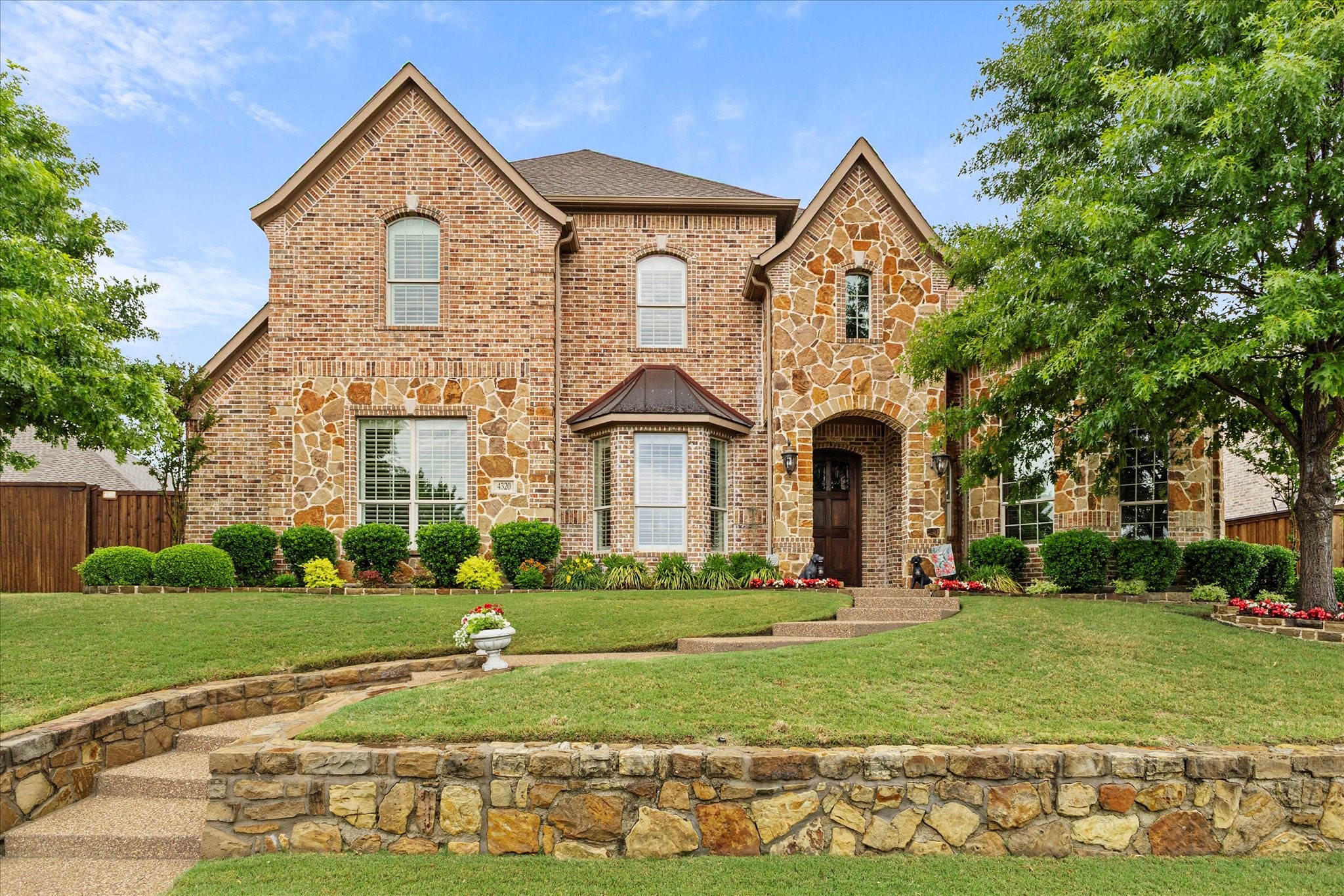4320 Chevy Chase Lane