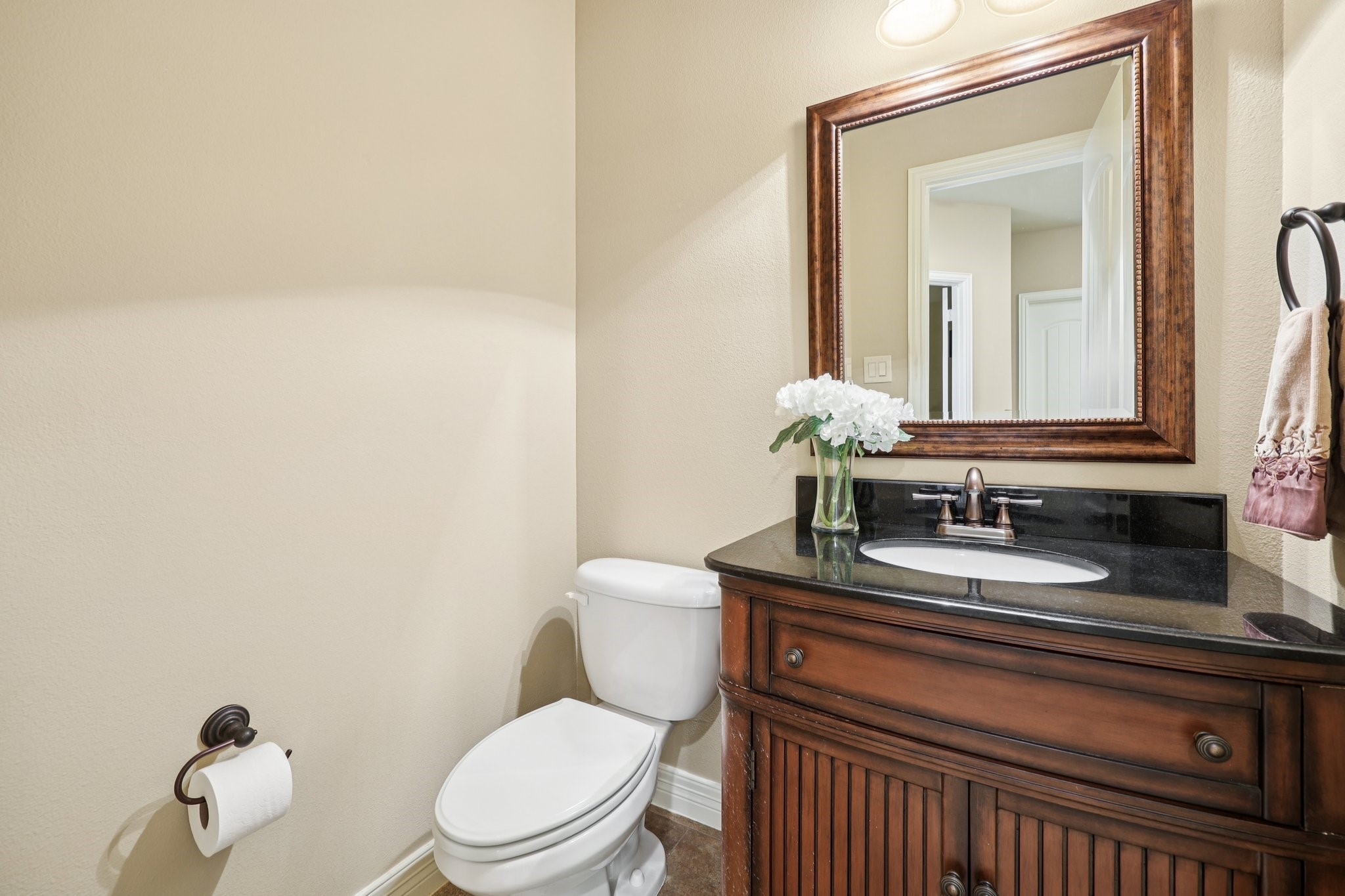 4320 Chevy Chase Lane