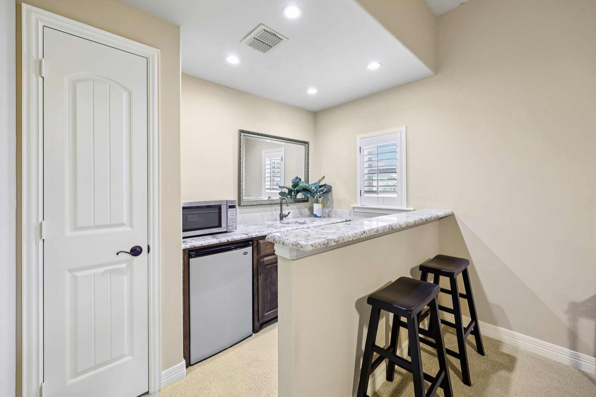 4320 Chevy Chase Lane