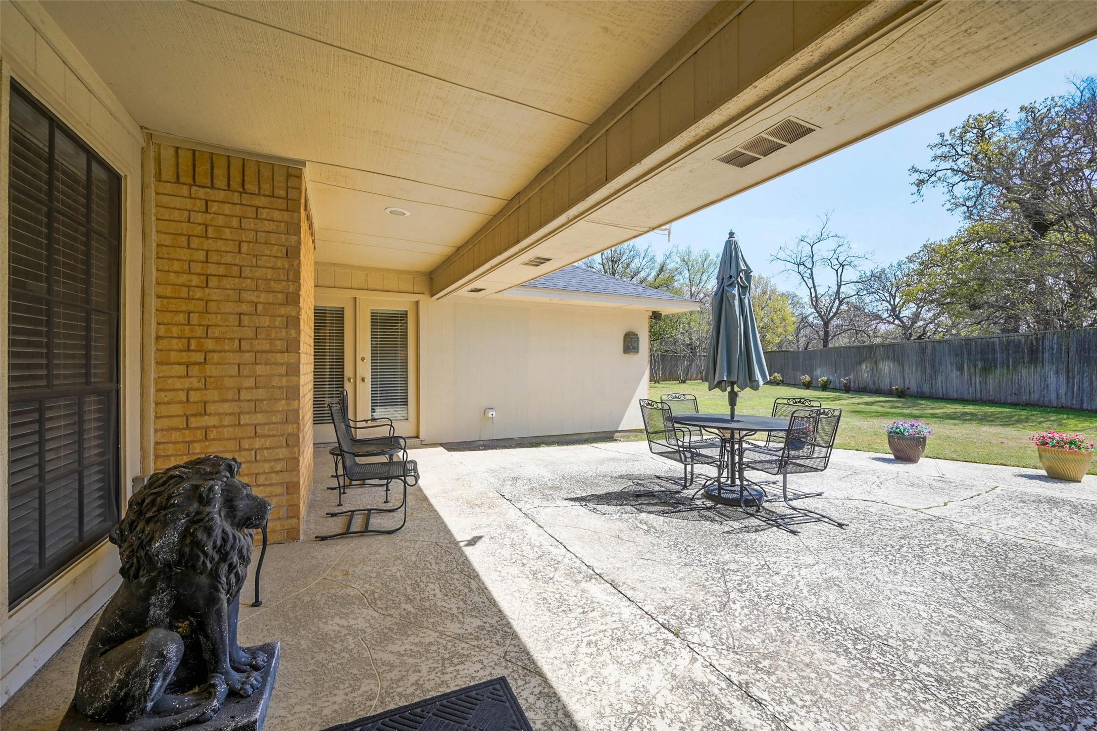 3620 Red Oak Drive