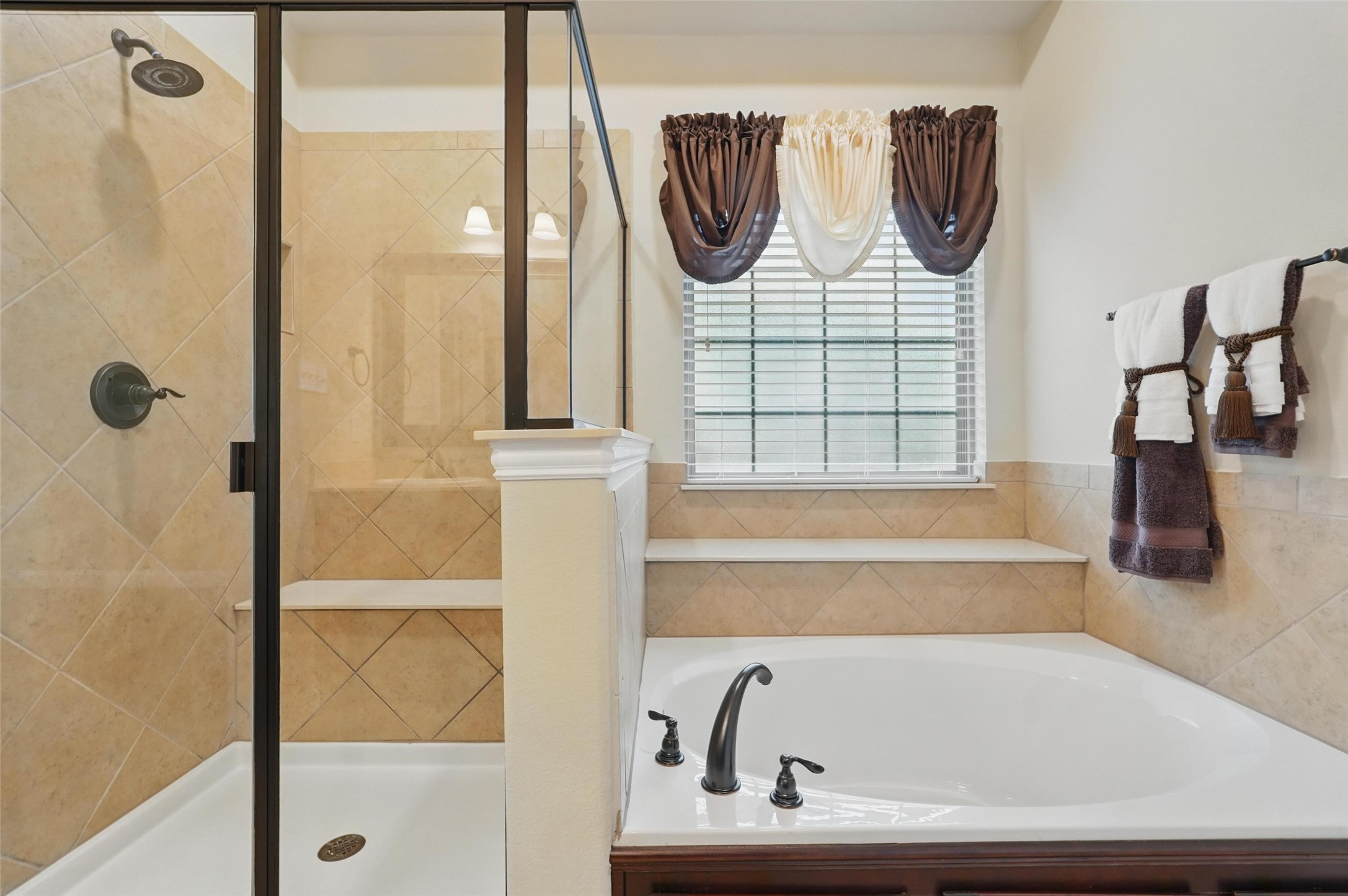 284 Arbury Drive