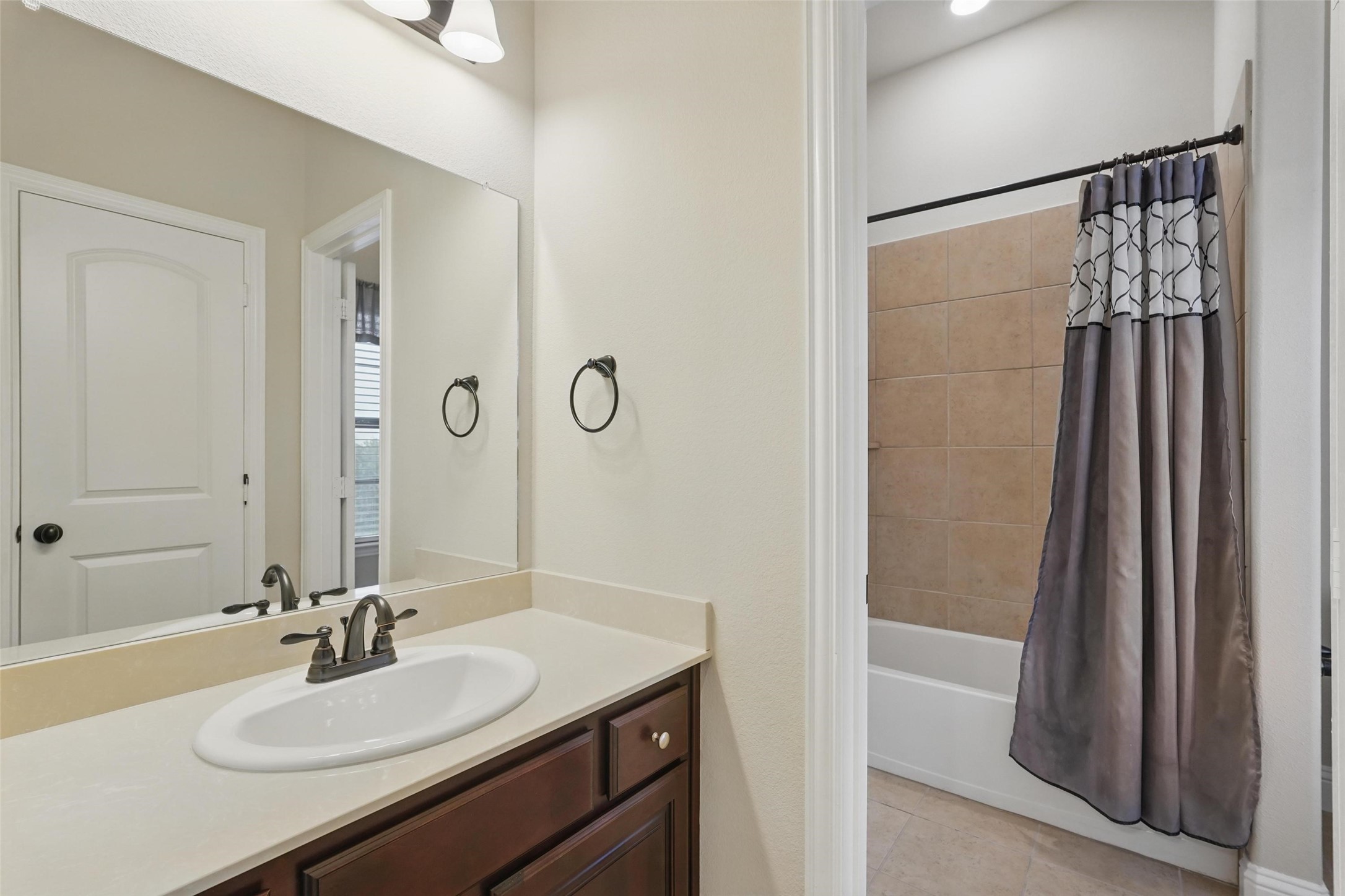 284 Arbury Drive