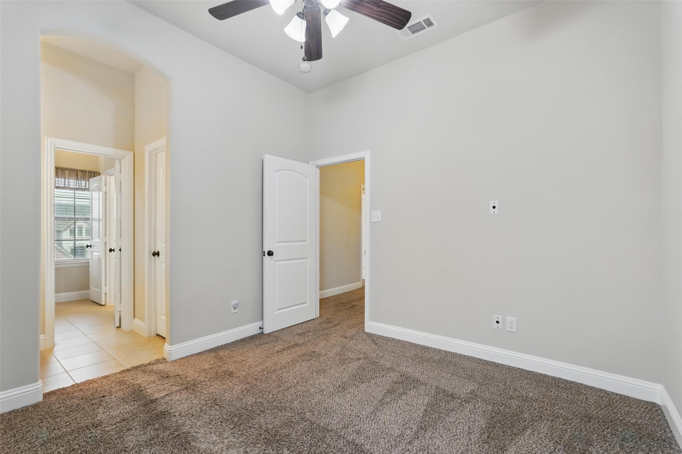 284 Arbury Drive