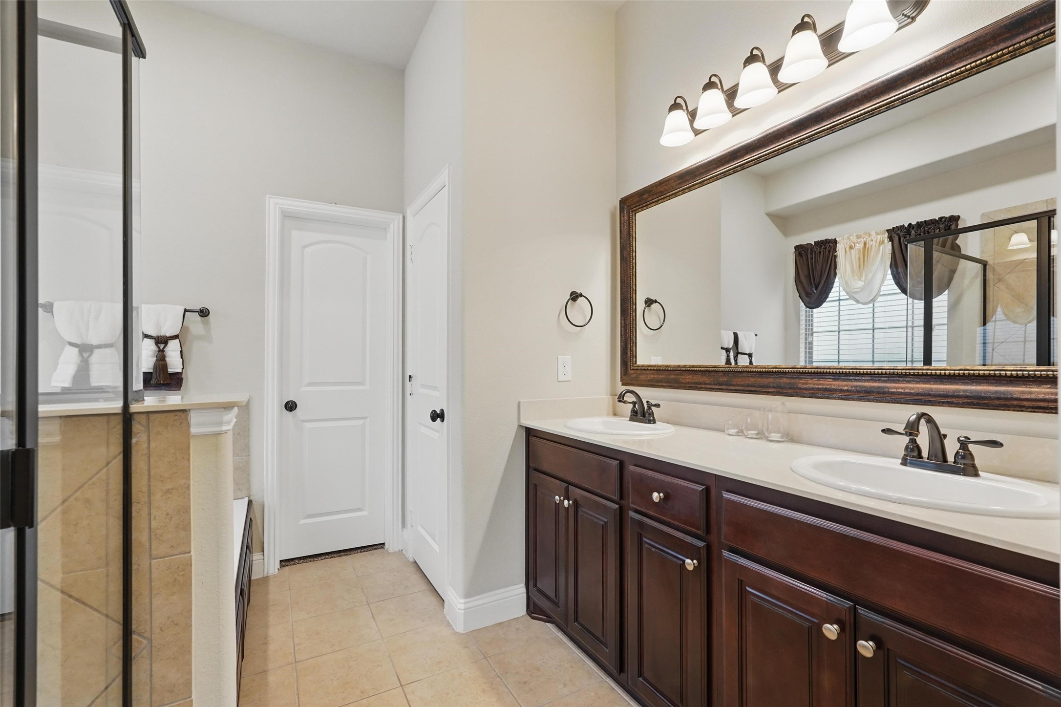 284 Arbury Drive