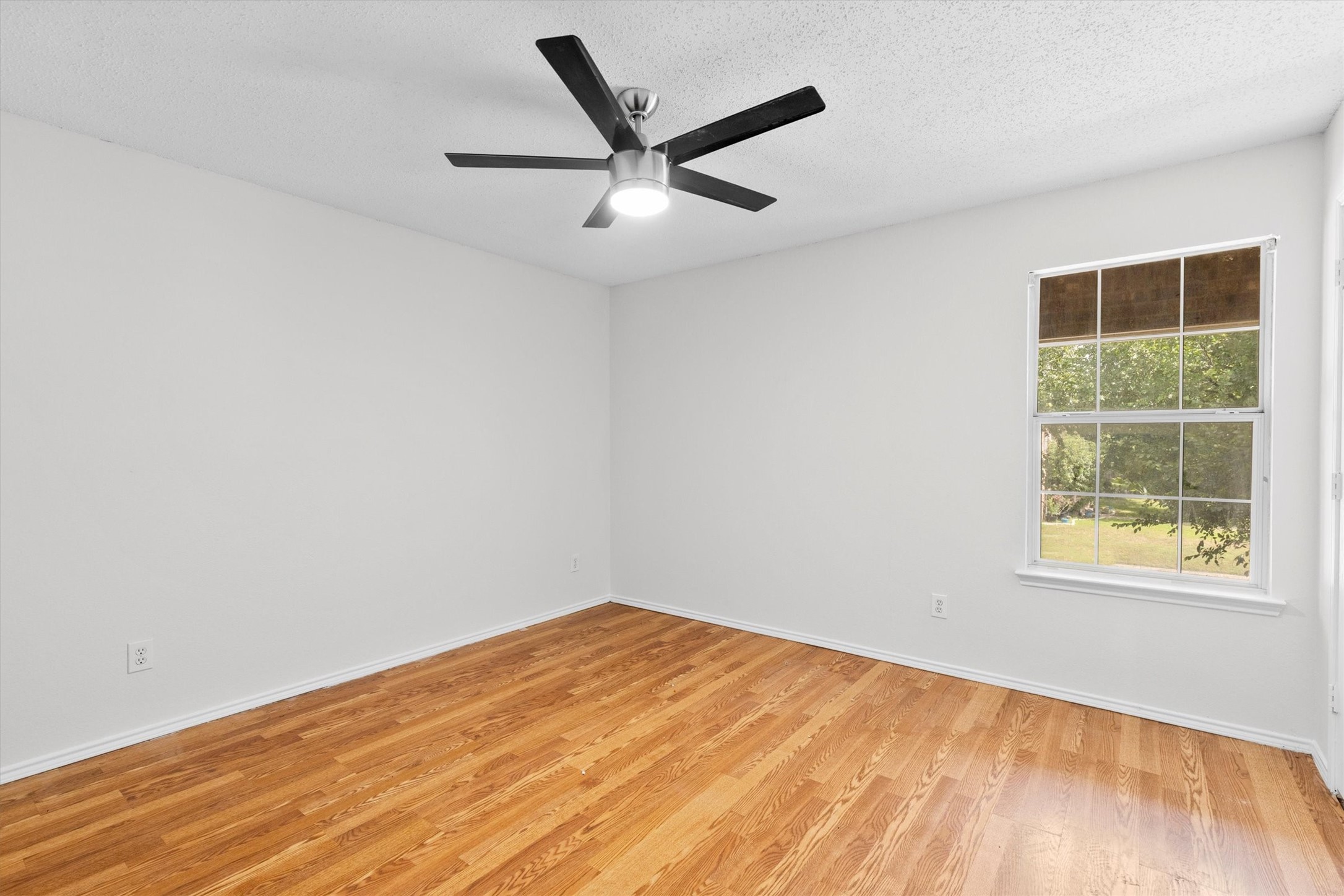 1800 Summer Glen Court