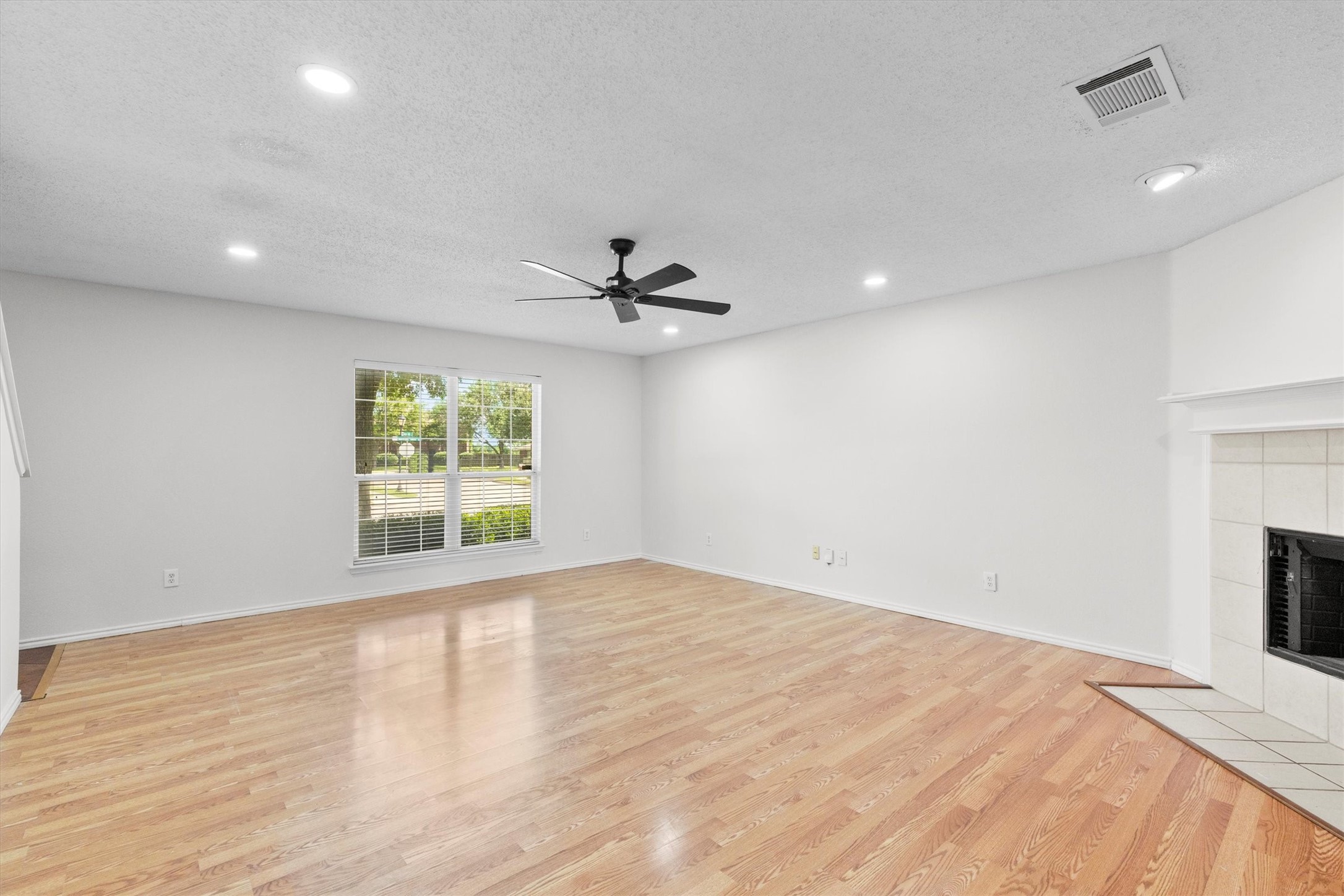 1800 Summer Glen Court