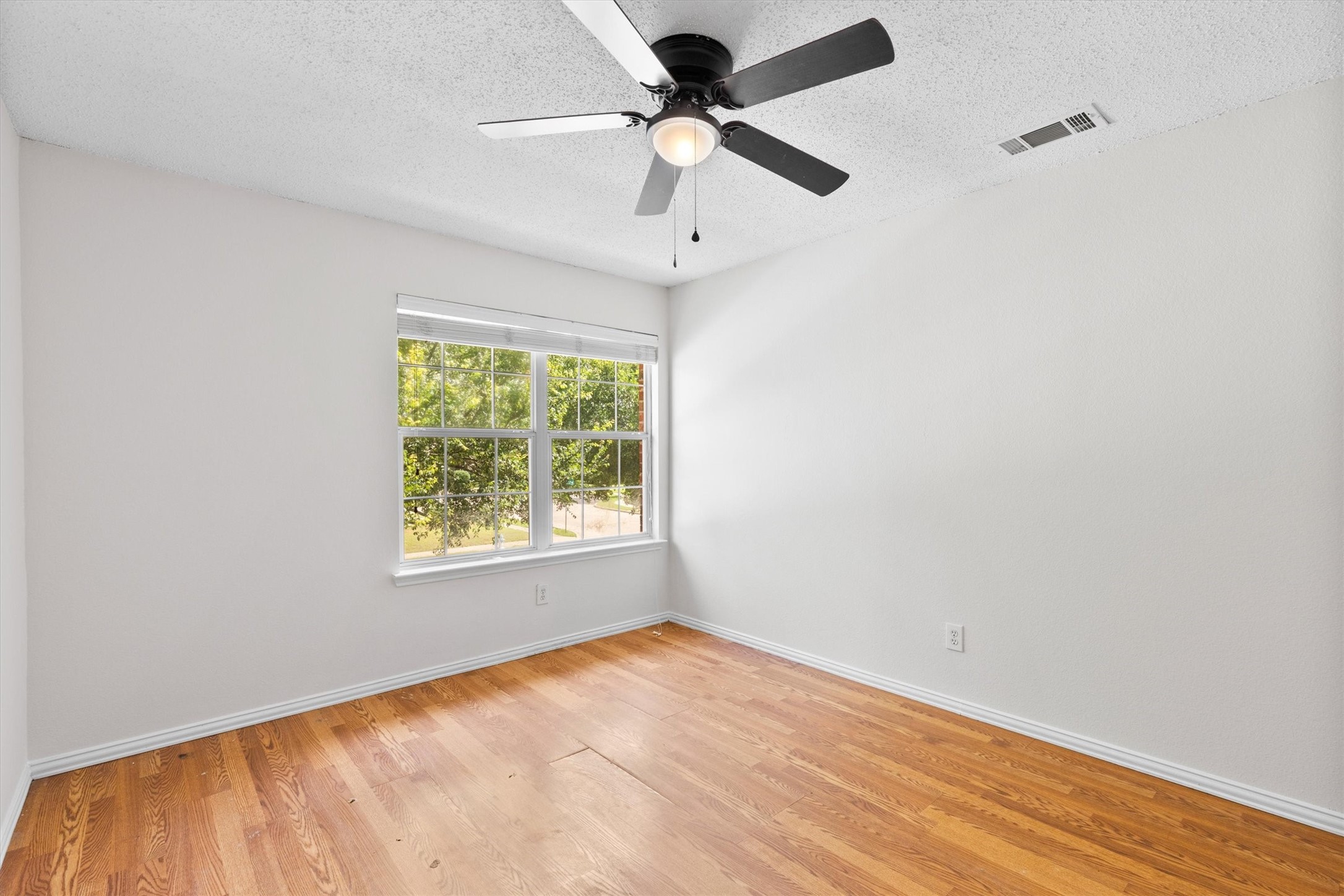 1800 Summer Glen Court