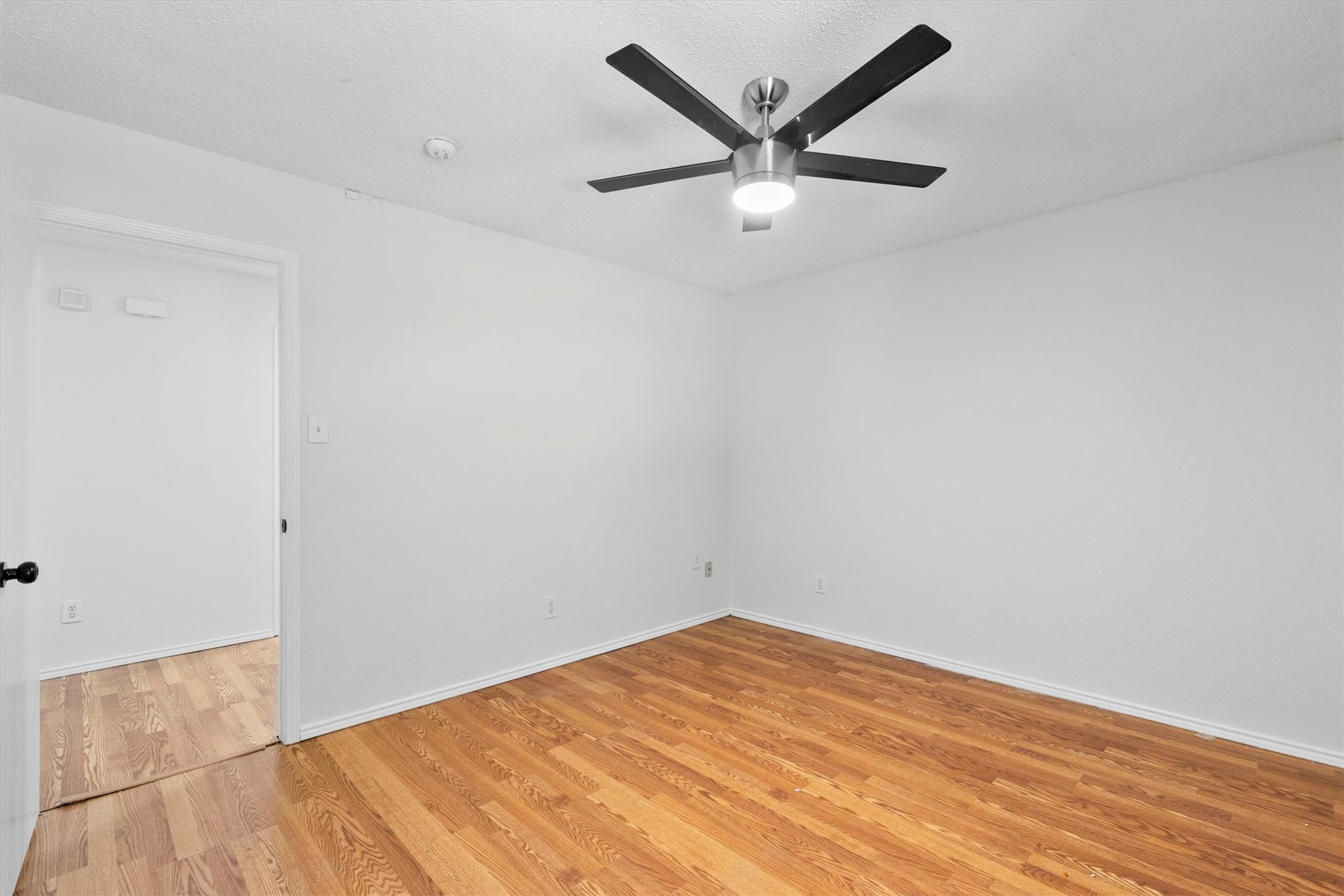 1800 Summer Glen Court