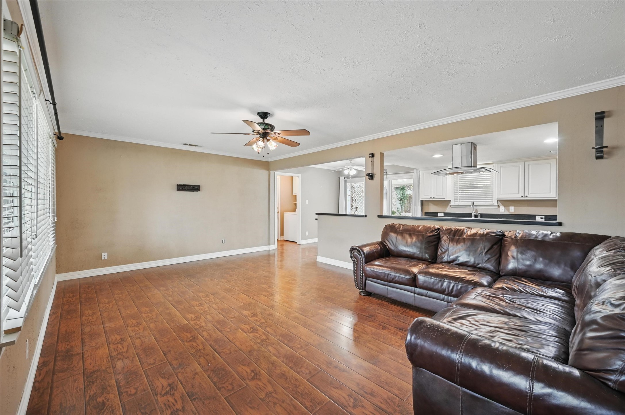 5413 Jerri Lane