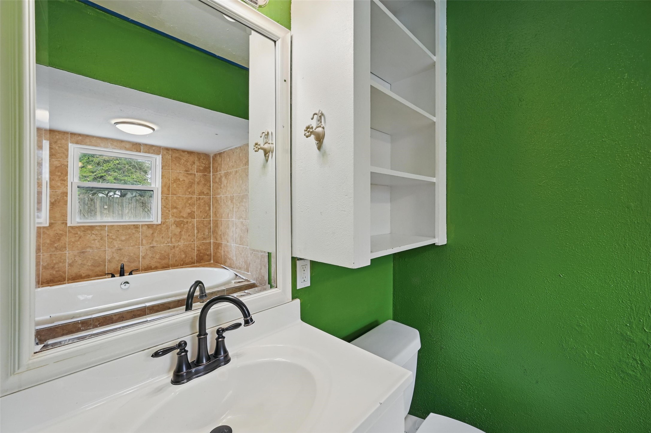 5413 Jerri Lane
