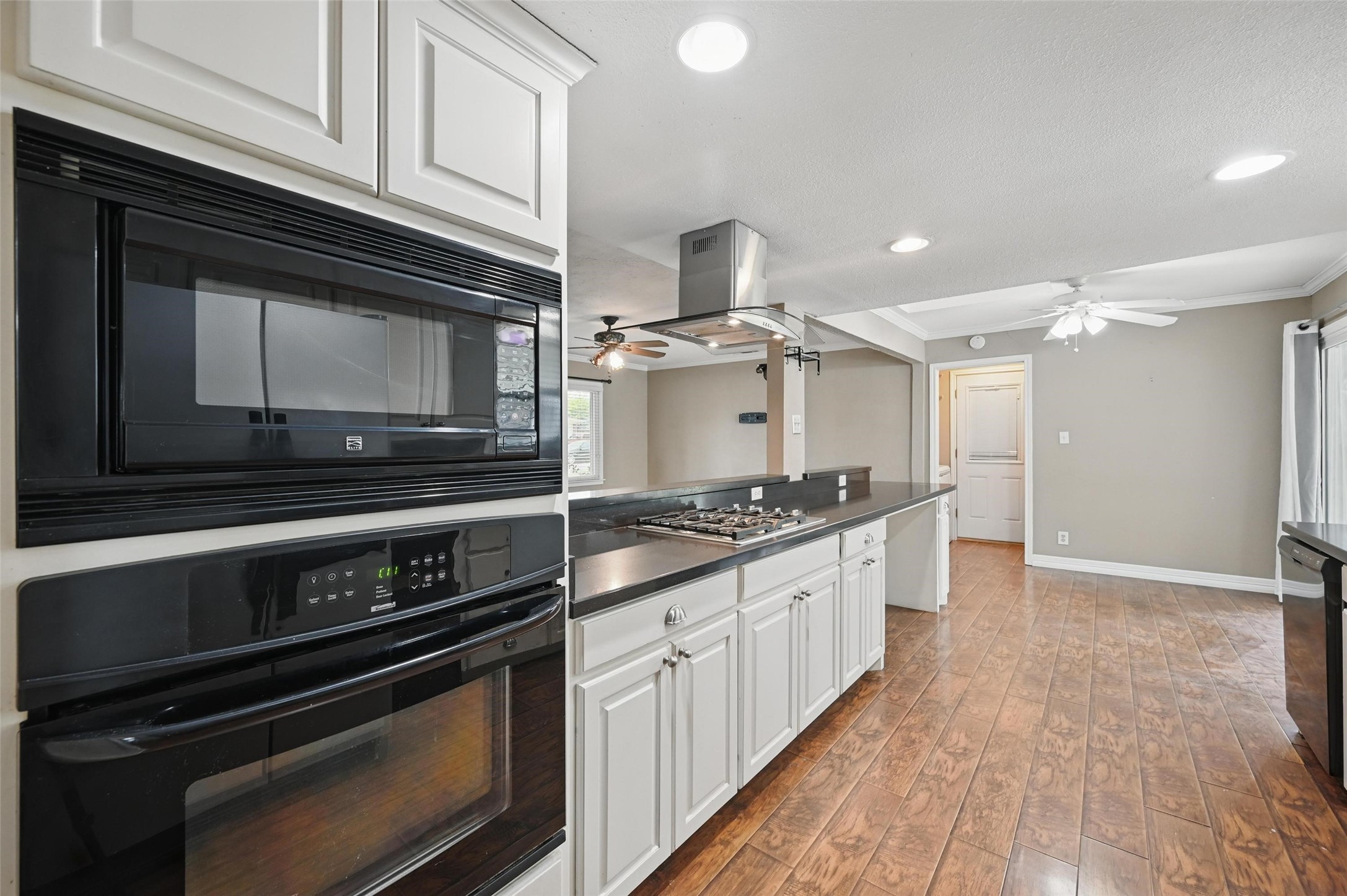 5413 Jerri Lane