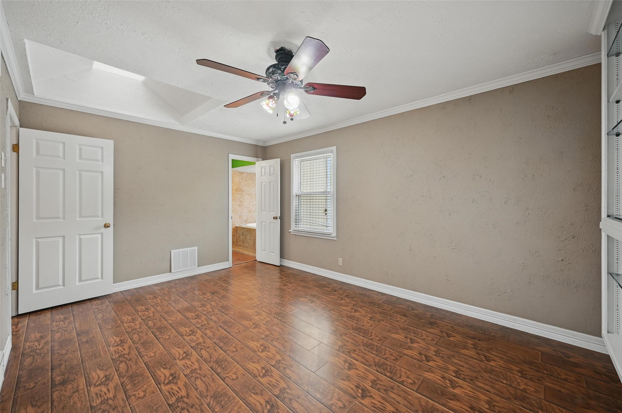 5413 Jerri Lane