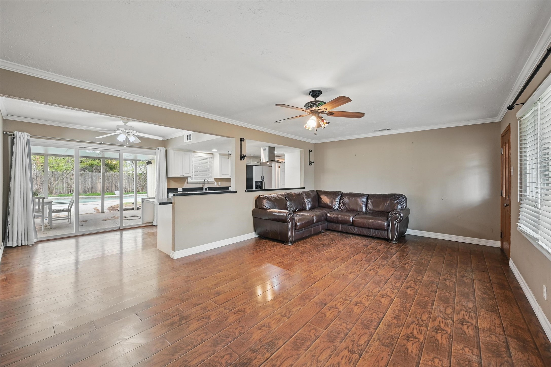5413 Jerri Lane