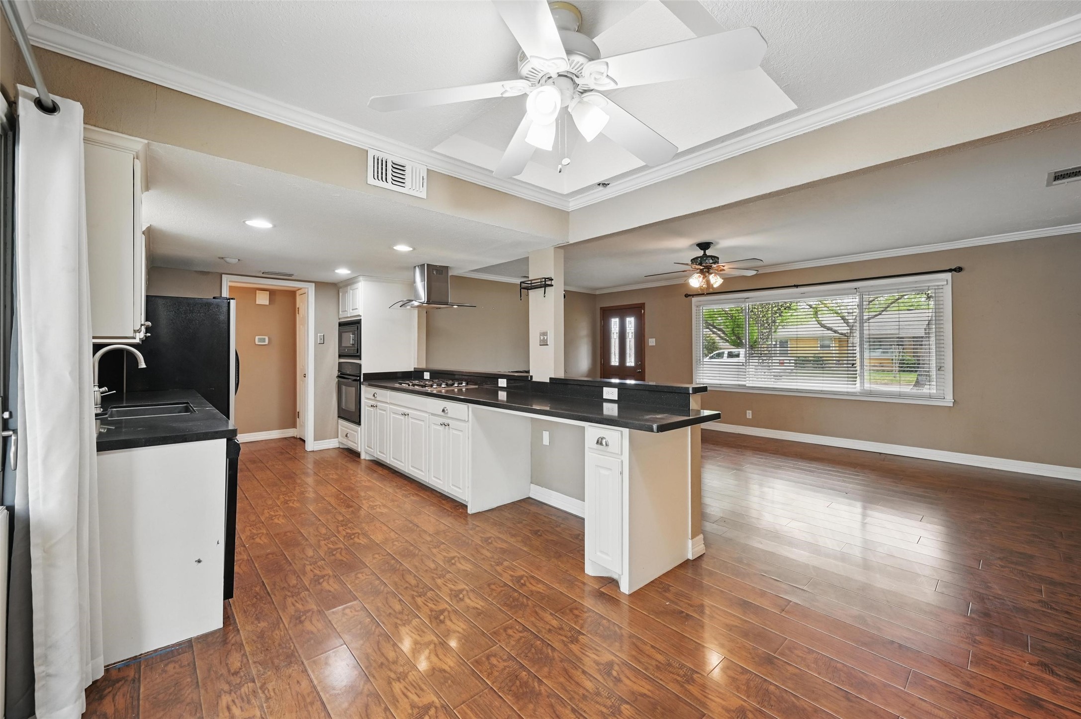 5413 Jerri Lane