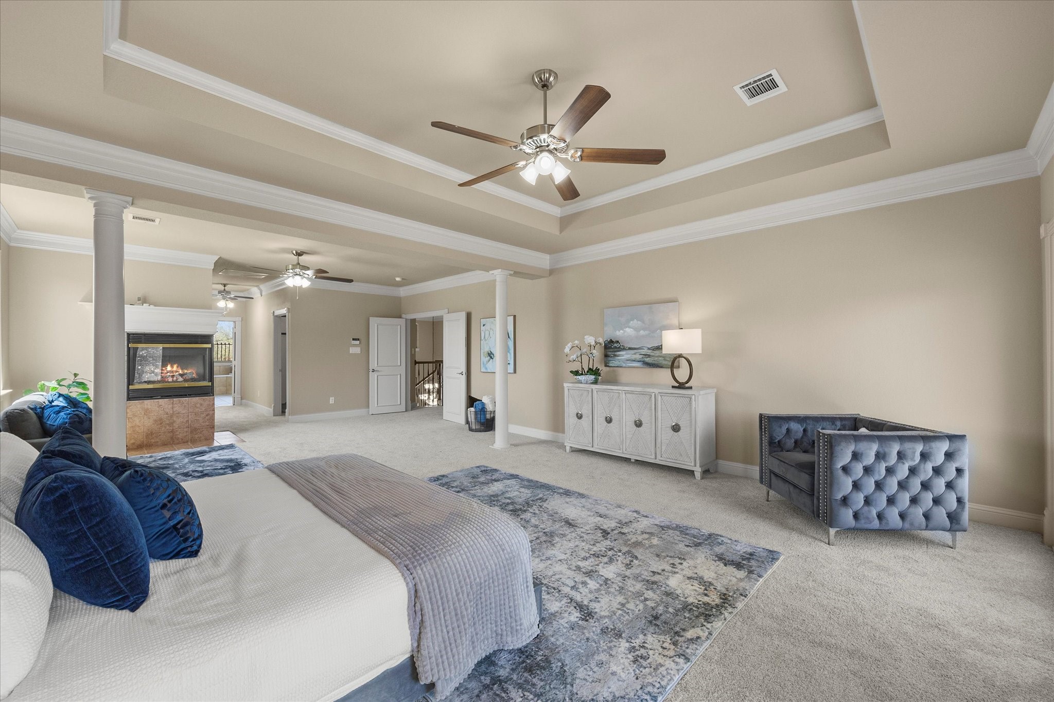 945 Deer Hollow Boulevard
