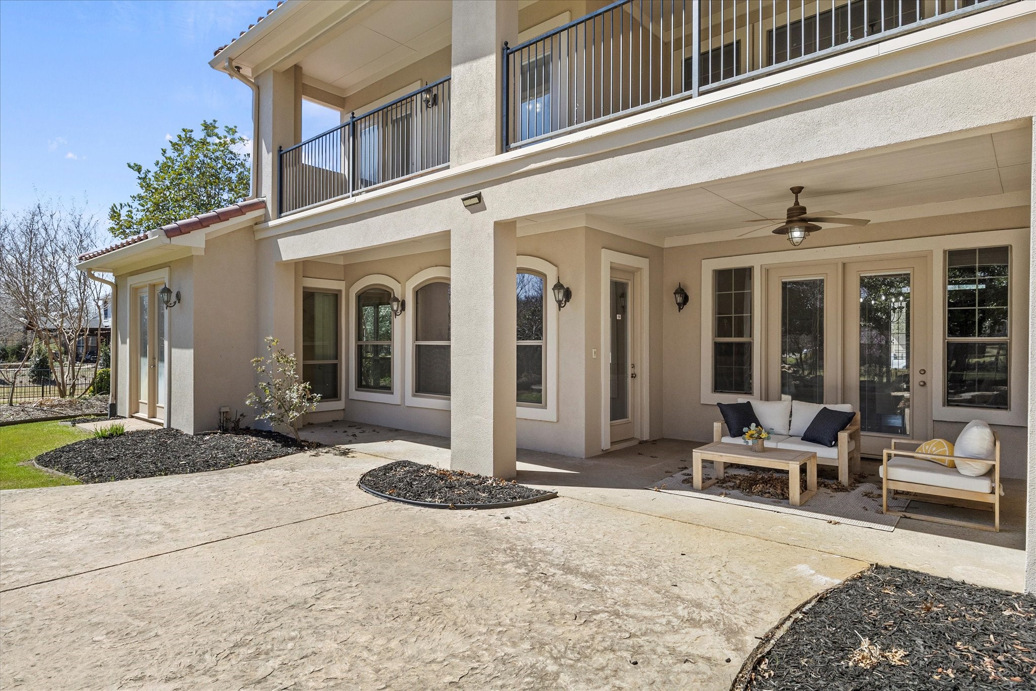 945 Deer Hollow Boulevard