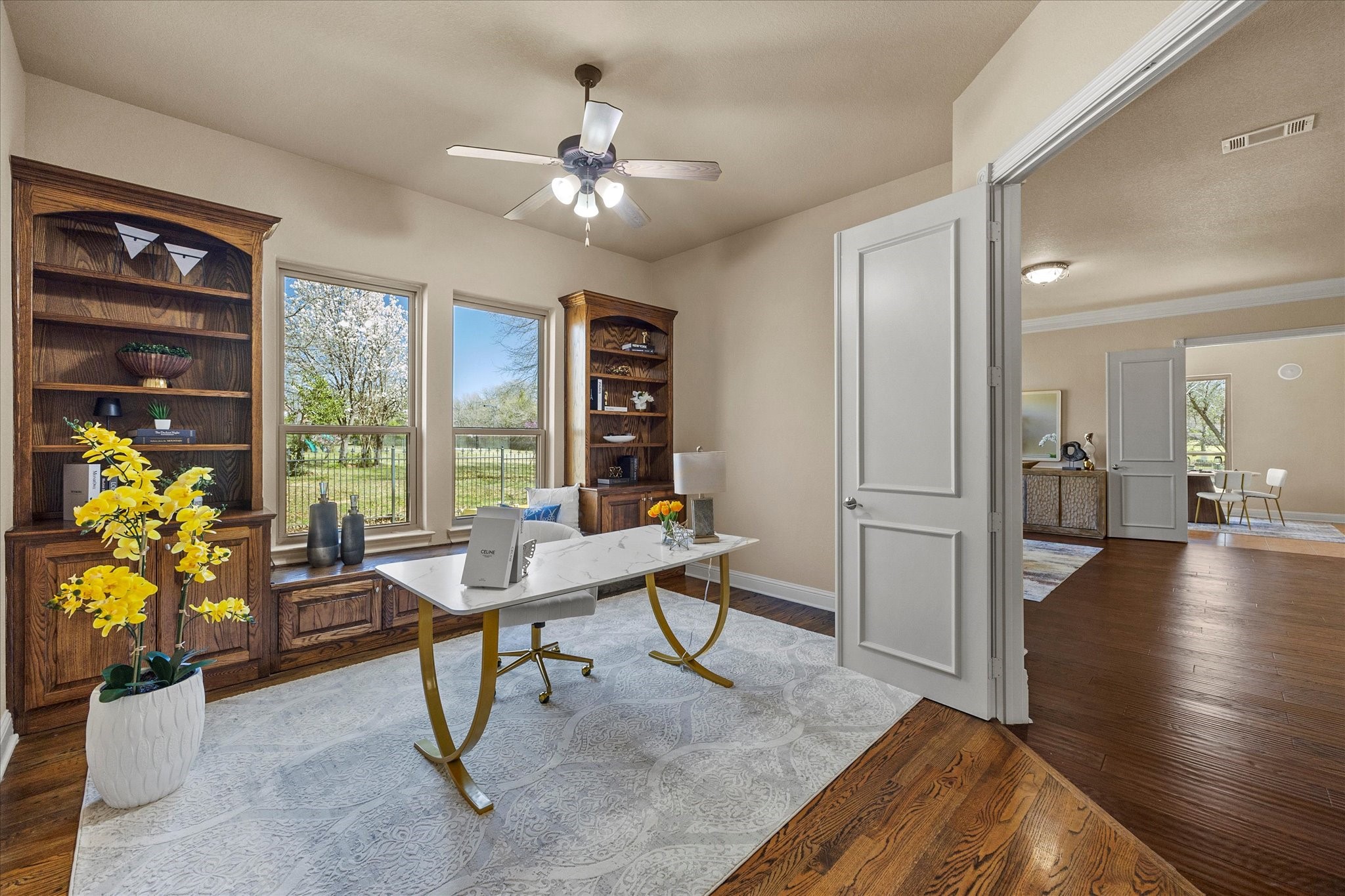 945 Deer Hollow Boulevard