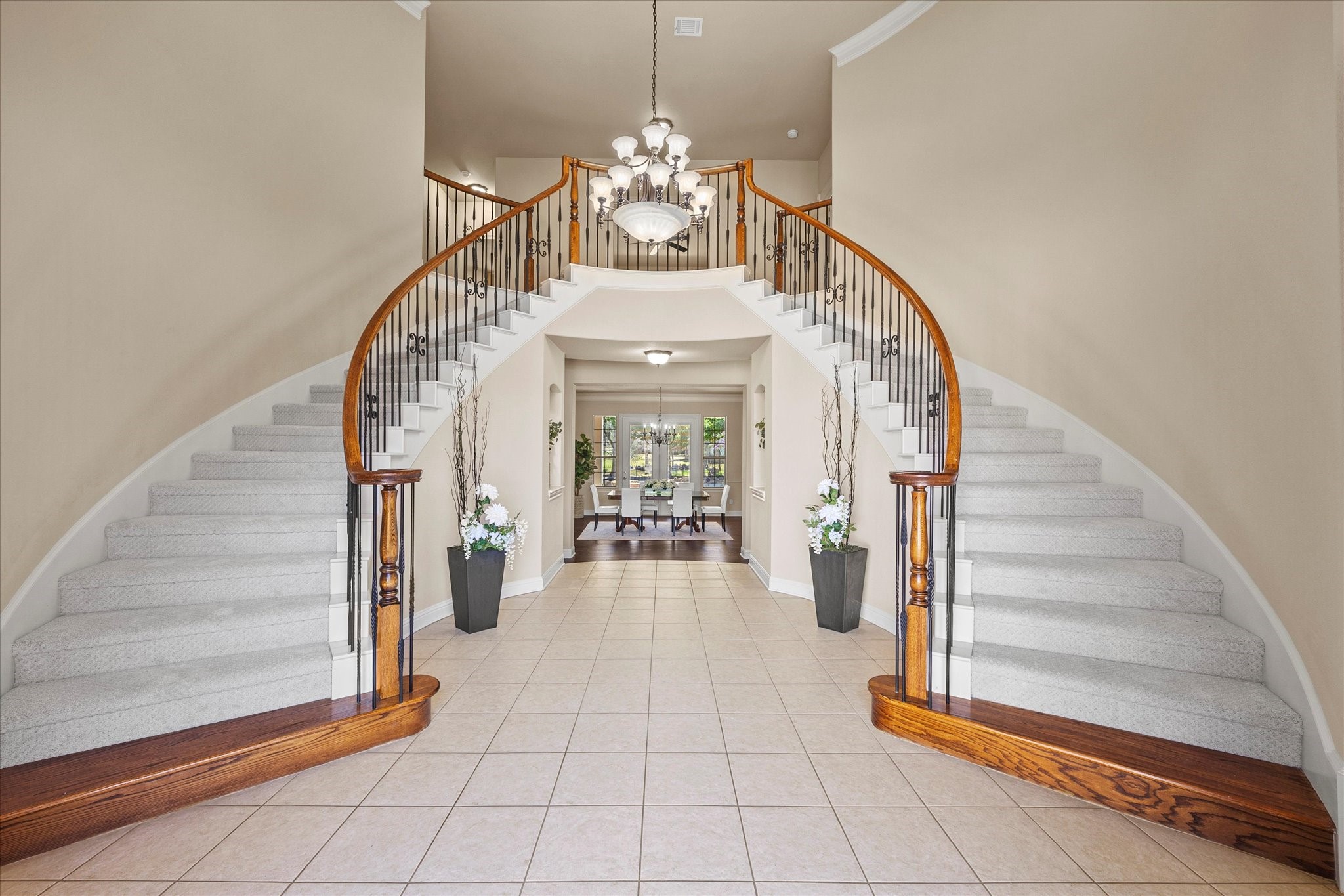 945 Deer Hollow Boulevard