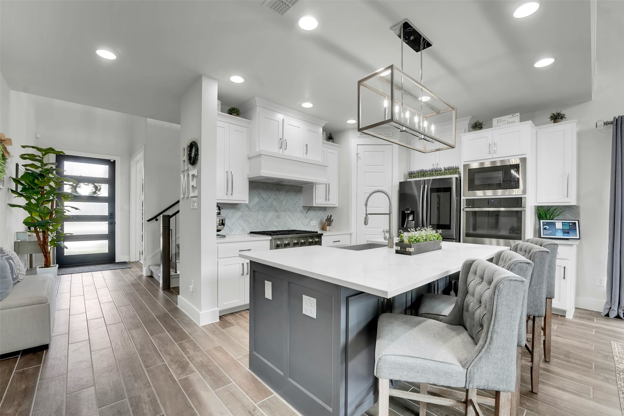 1811 Cypress Gap Trail