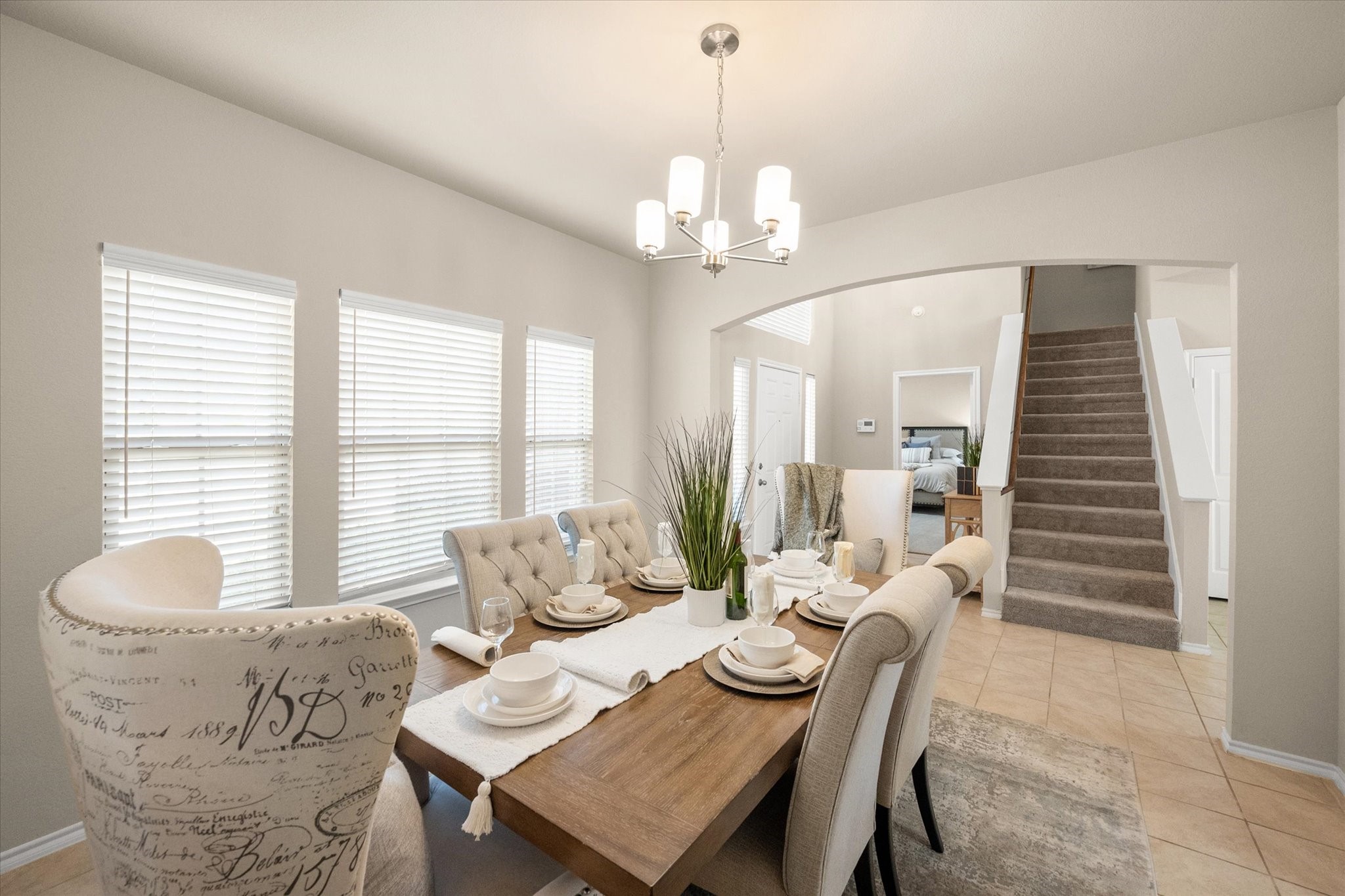 2044 Glen Hollow Drive