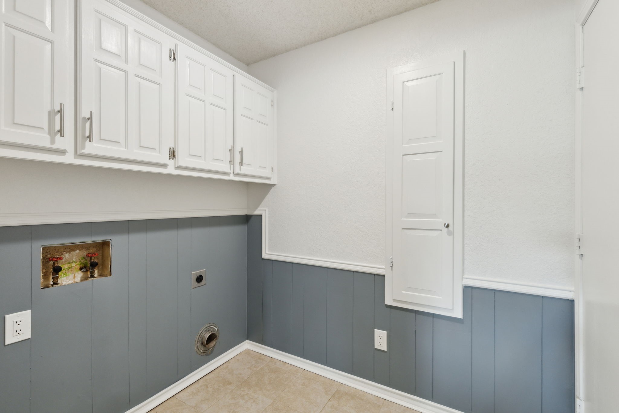 3305 Ridge Oak Drive