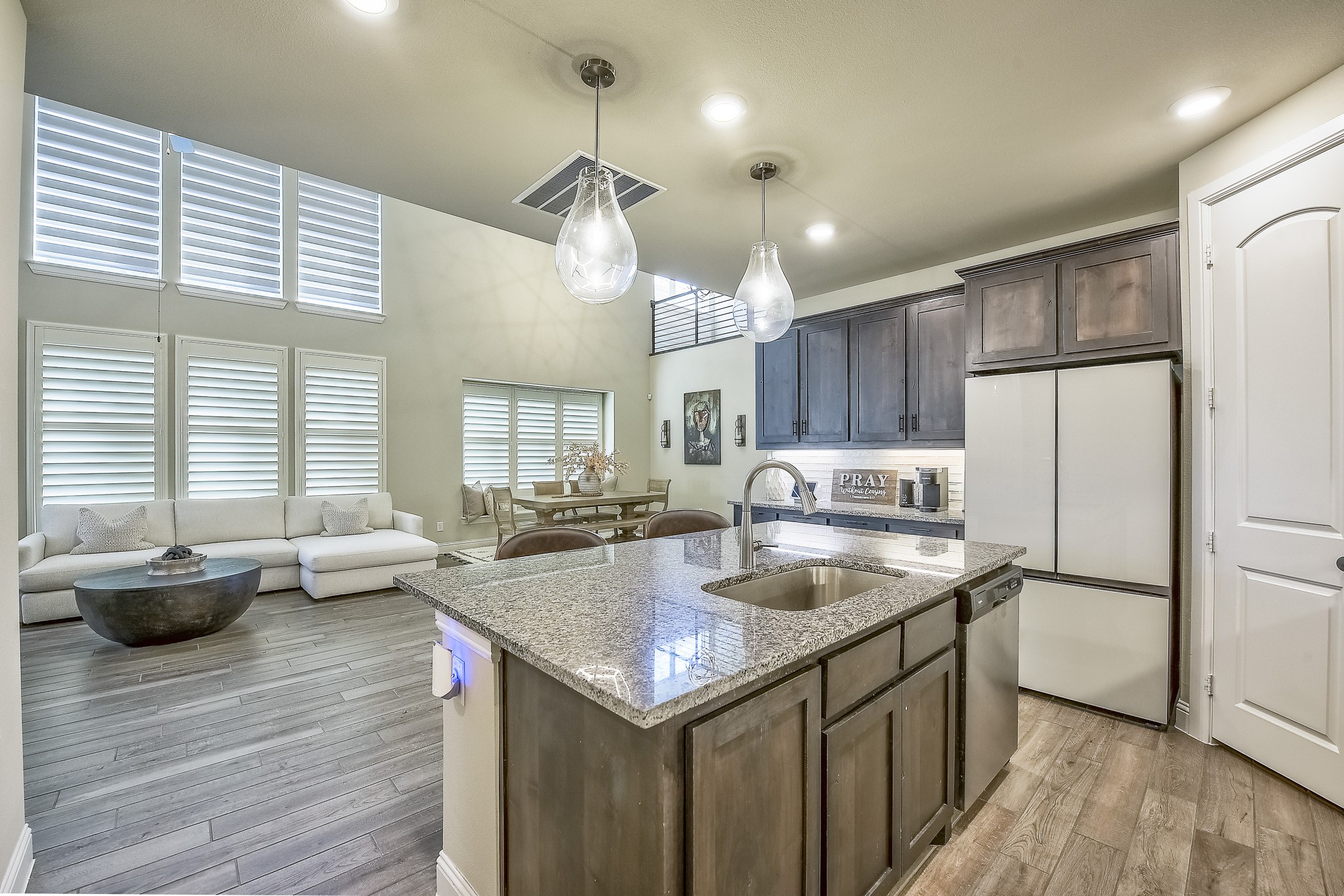1521 Pirene Alley