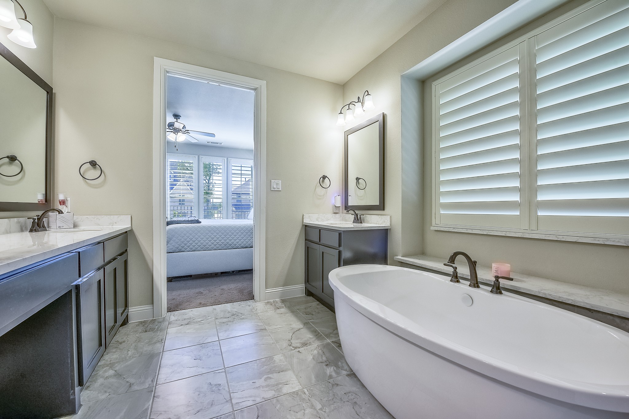 1521 Pirene Alley