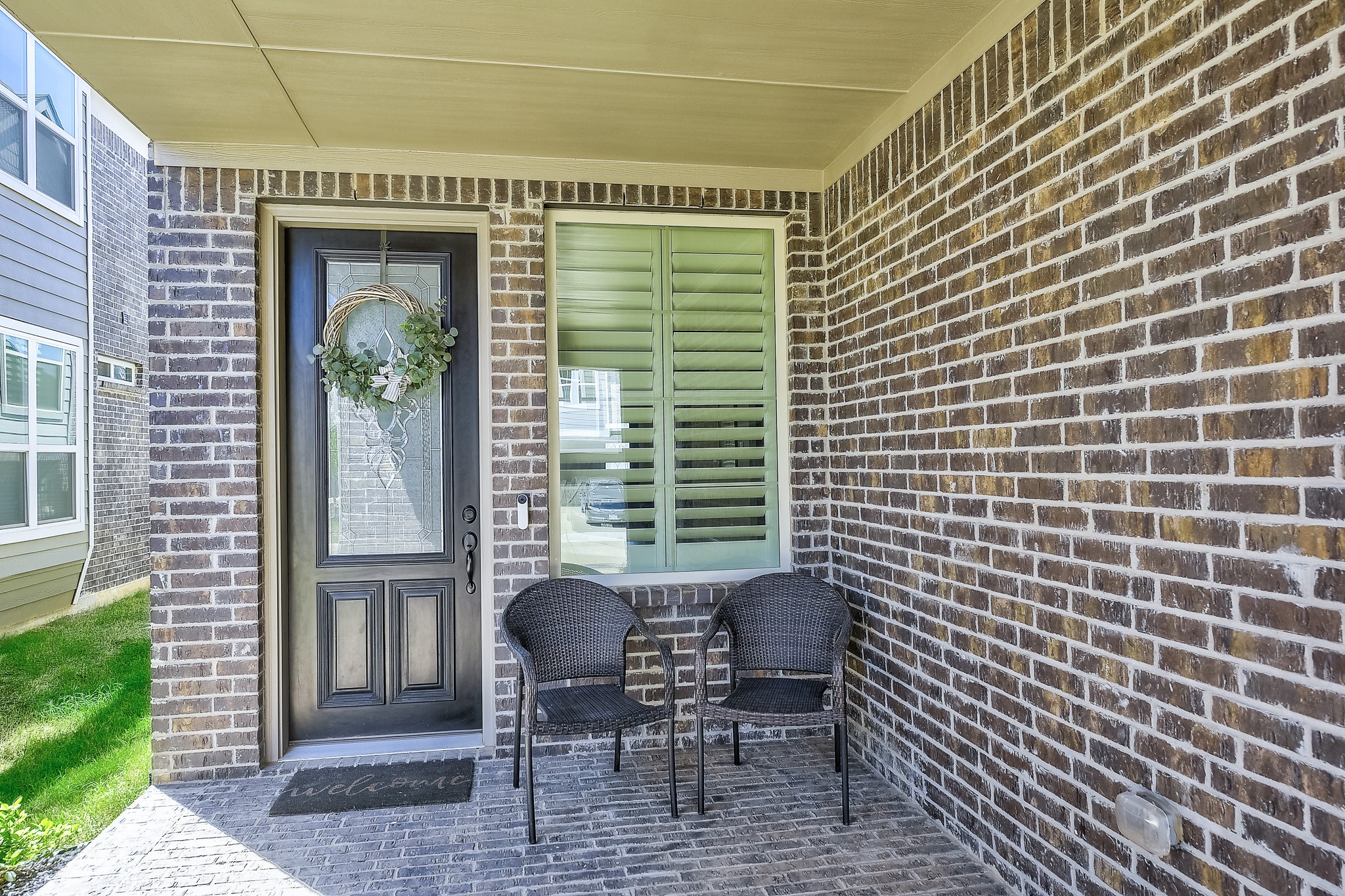 1521 Pirene Alley
