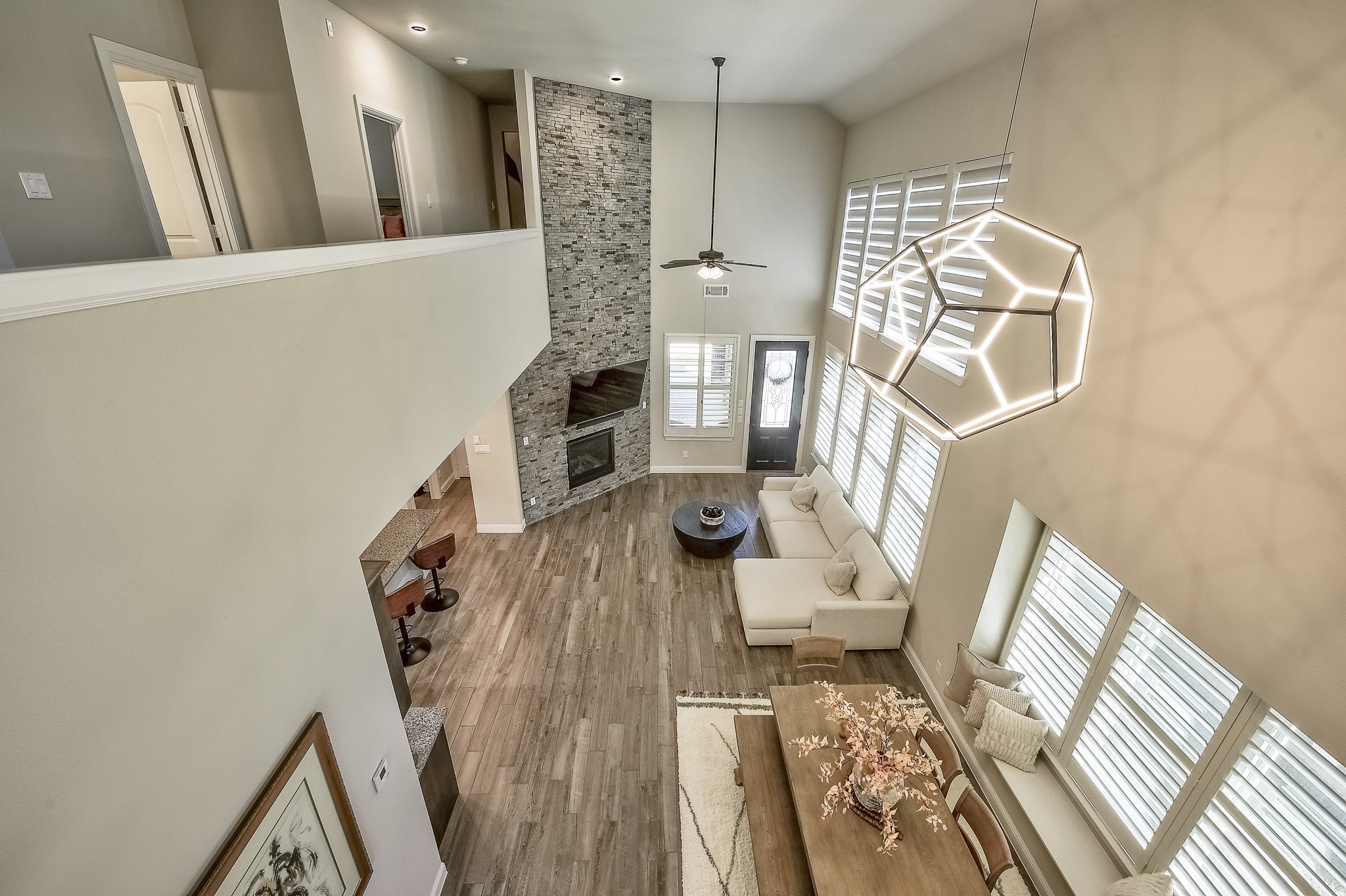 1521 Pirene Alley