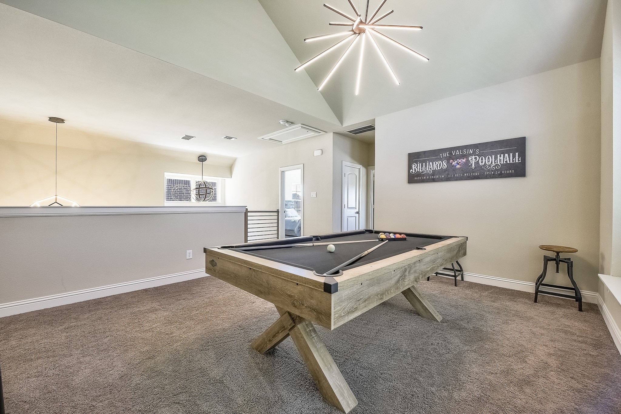 1521 Pirene Alley