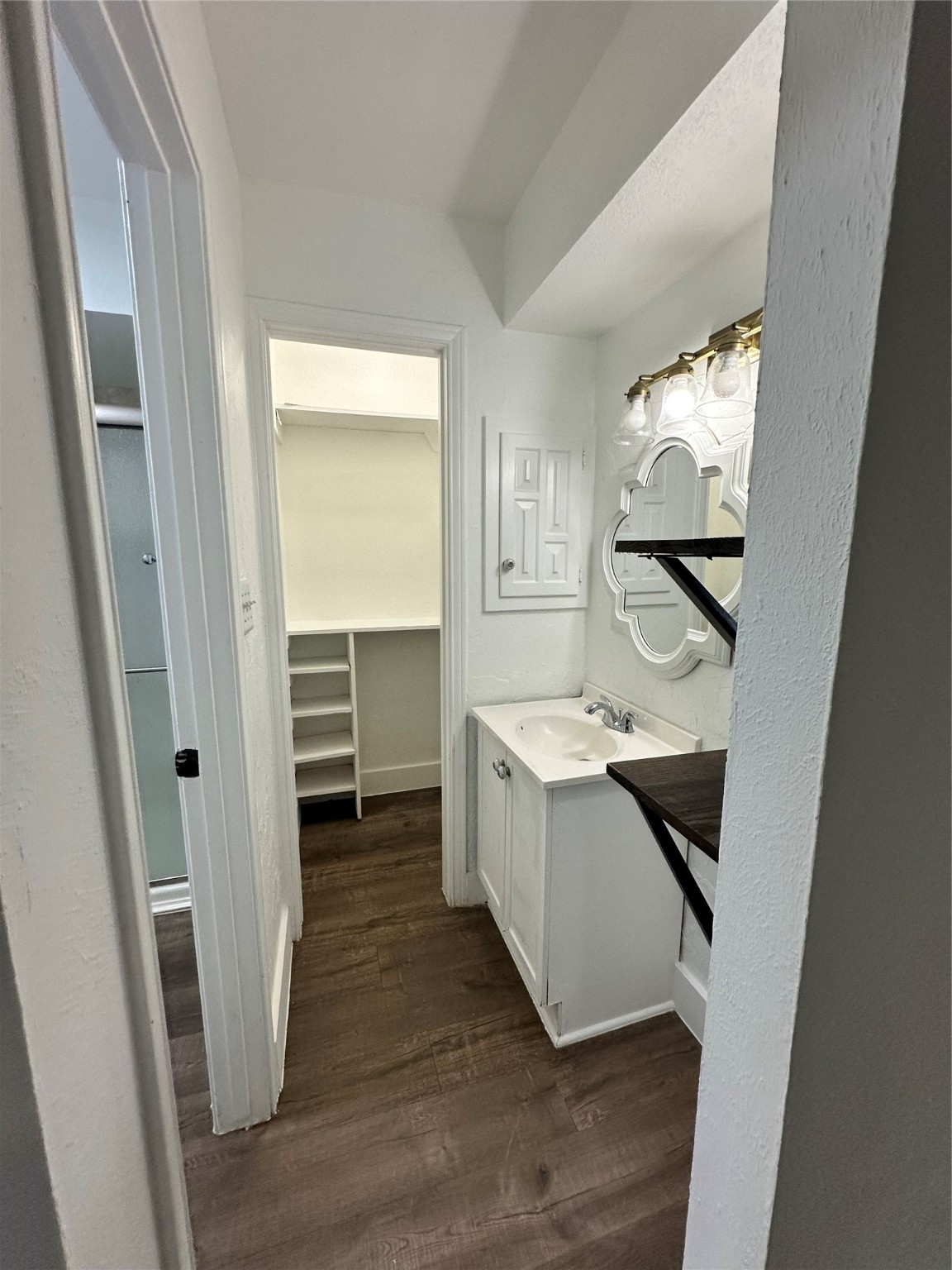 2019 Mistletoe Dr