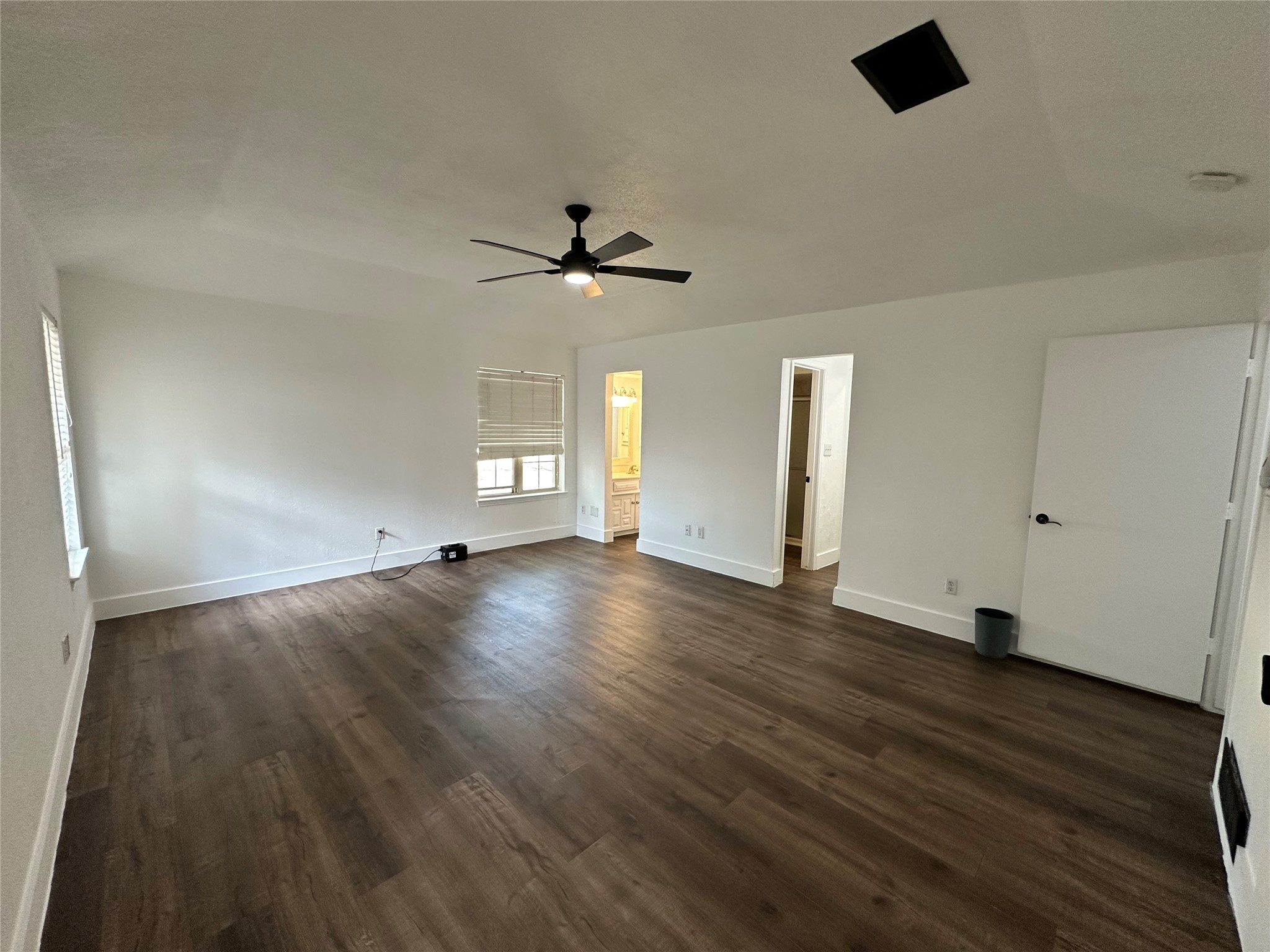 2019 Mistletoe Dr