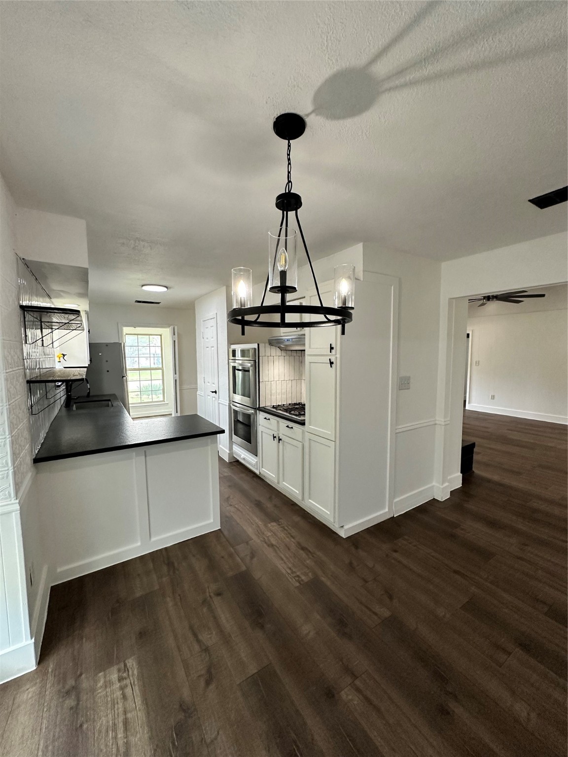 2019 Mistletoe Dr