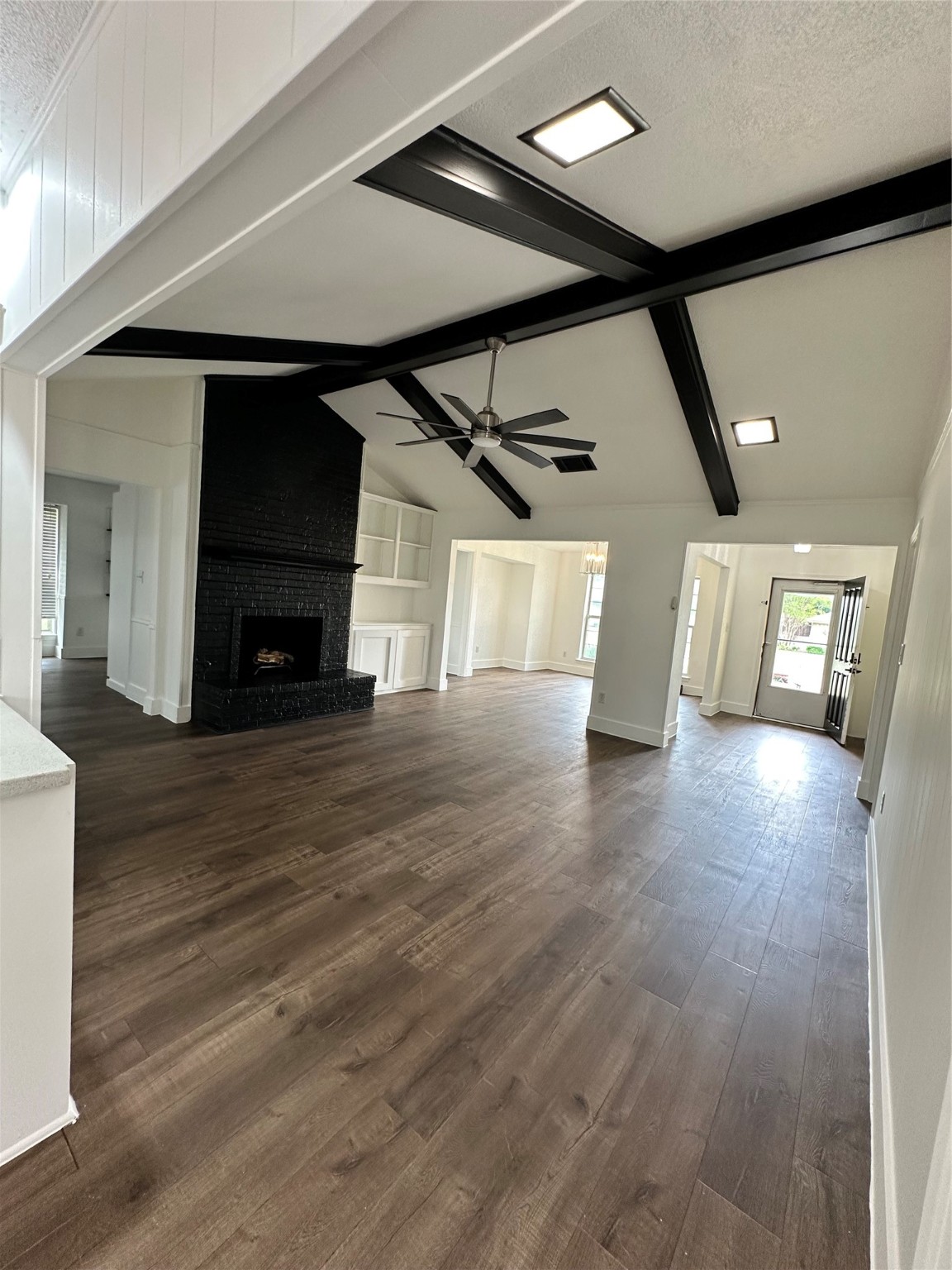 2019 Mistletoe Dr