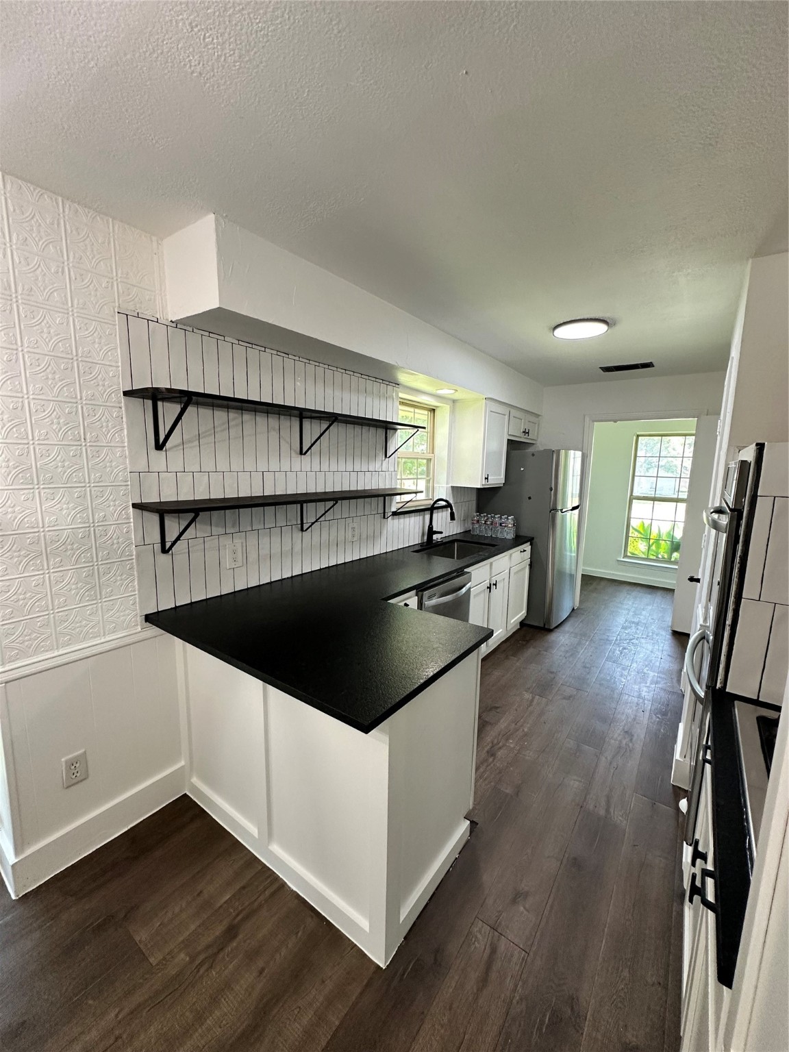 2019 Mistletoe Dr