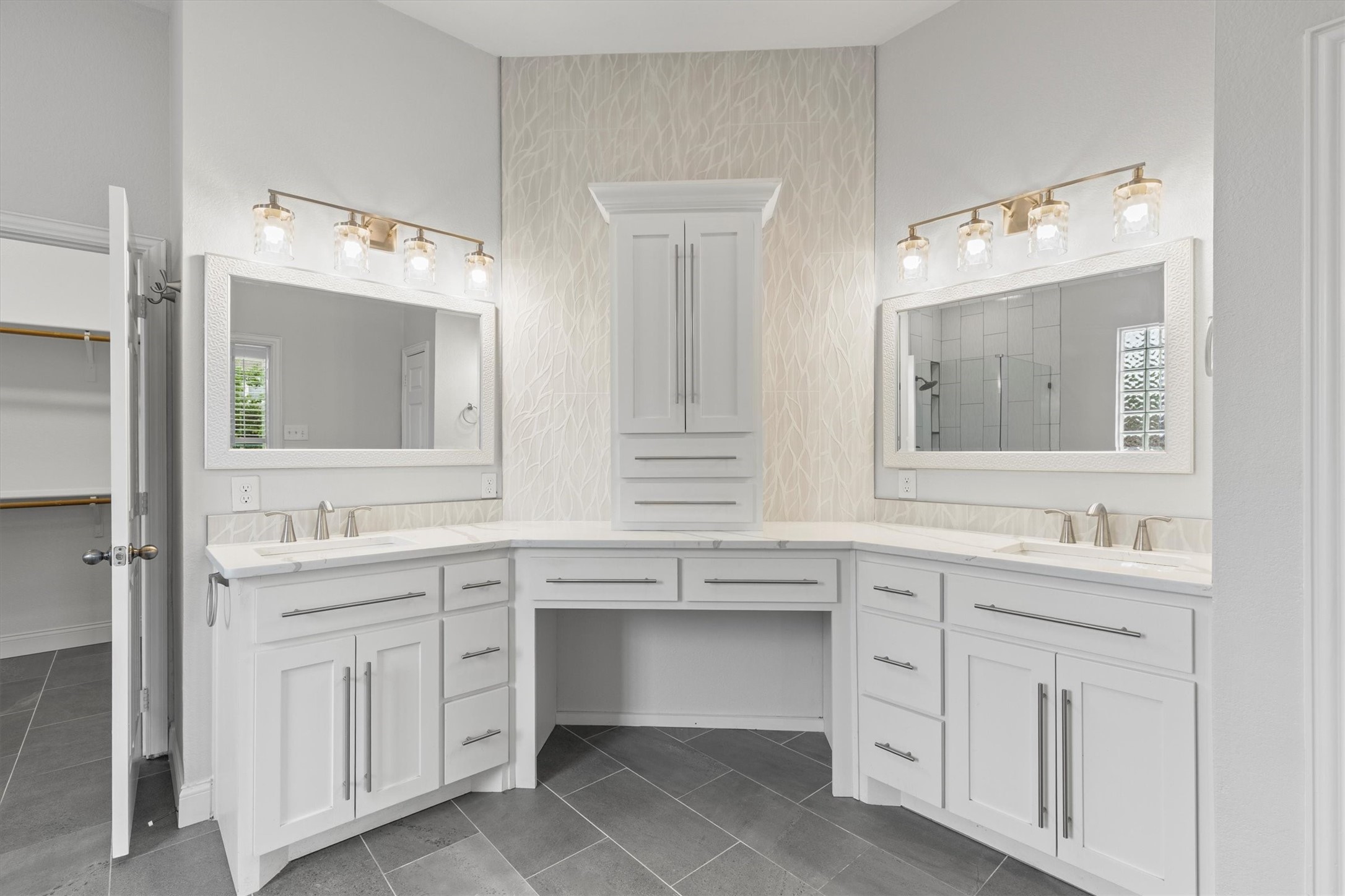 821 High Willow Drive