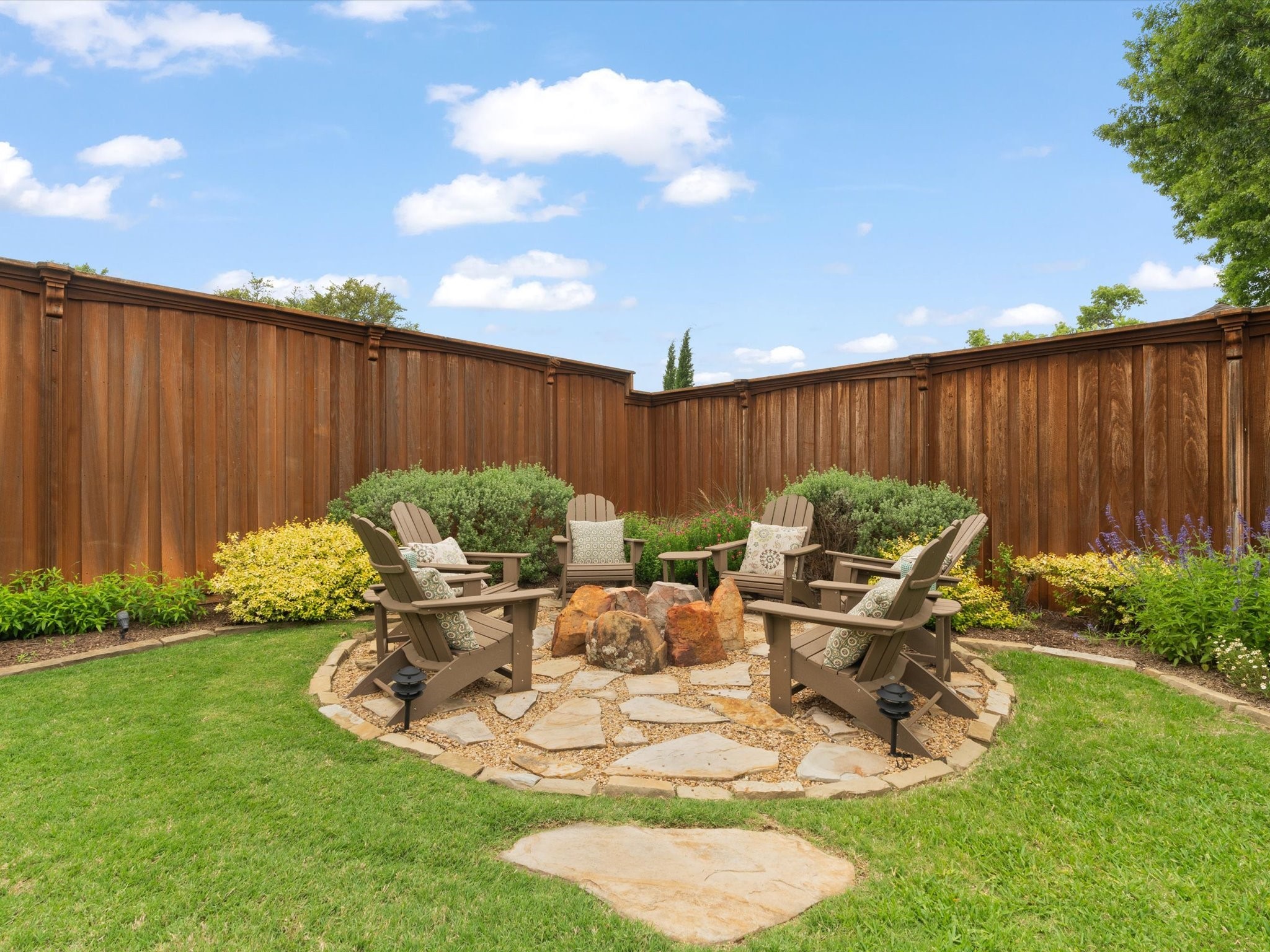 6916 April Way Circle