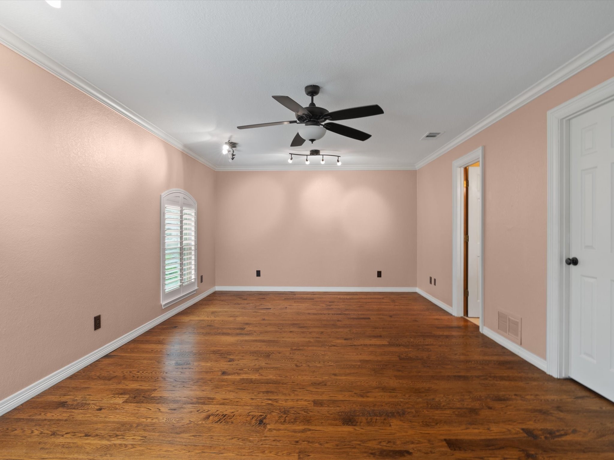 6916 April Way Circle