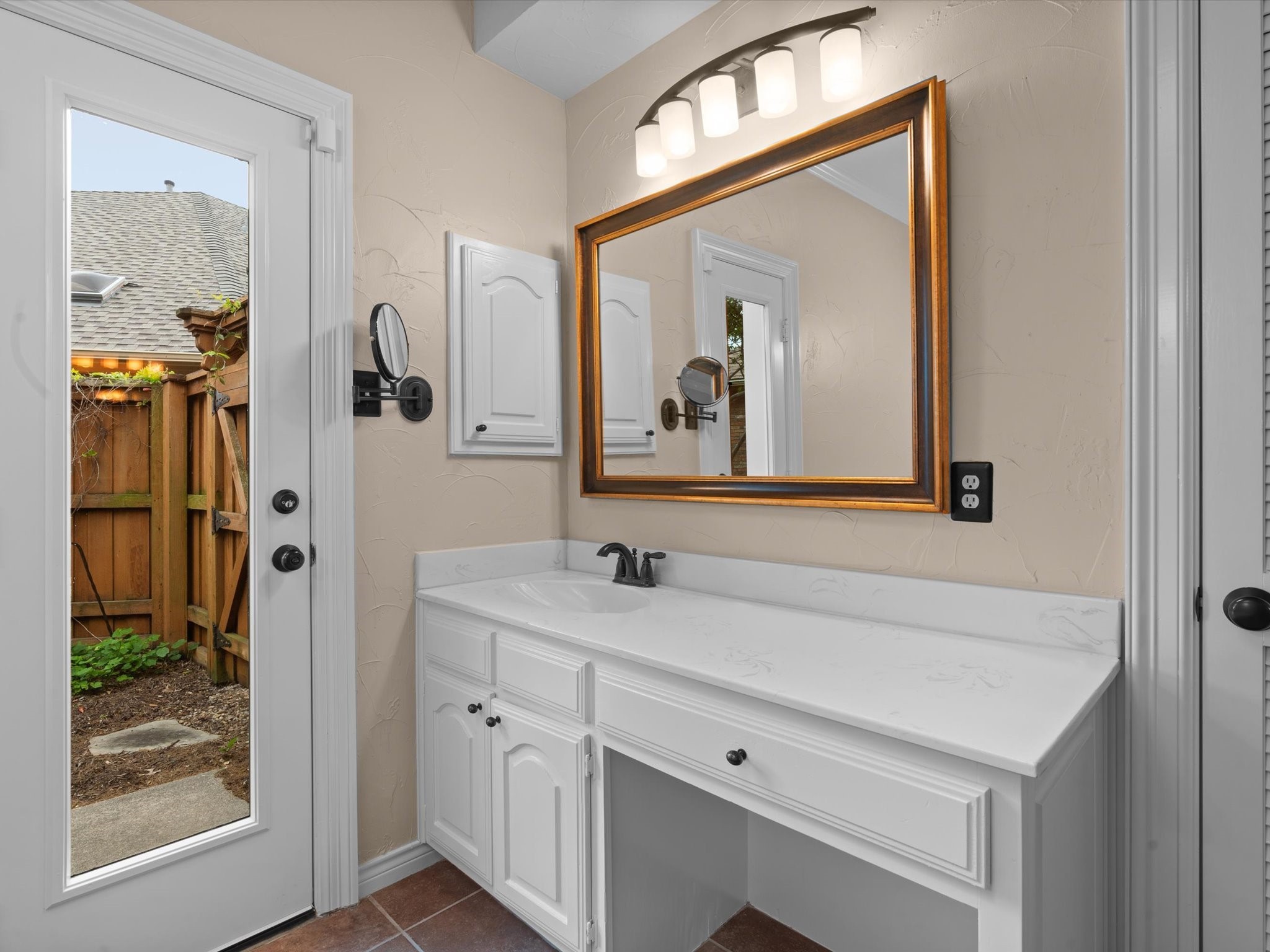 6916 April Way Circle