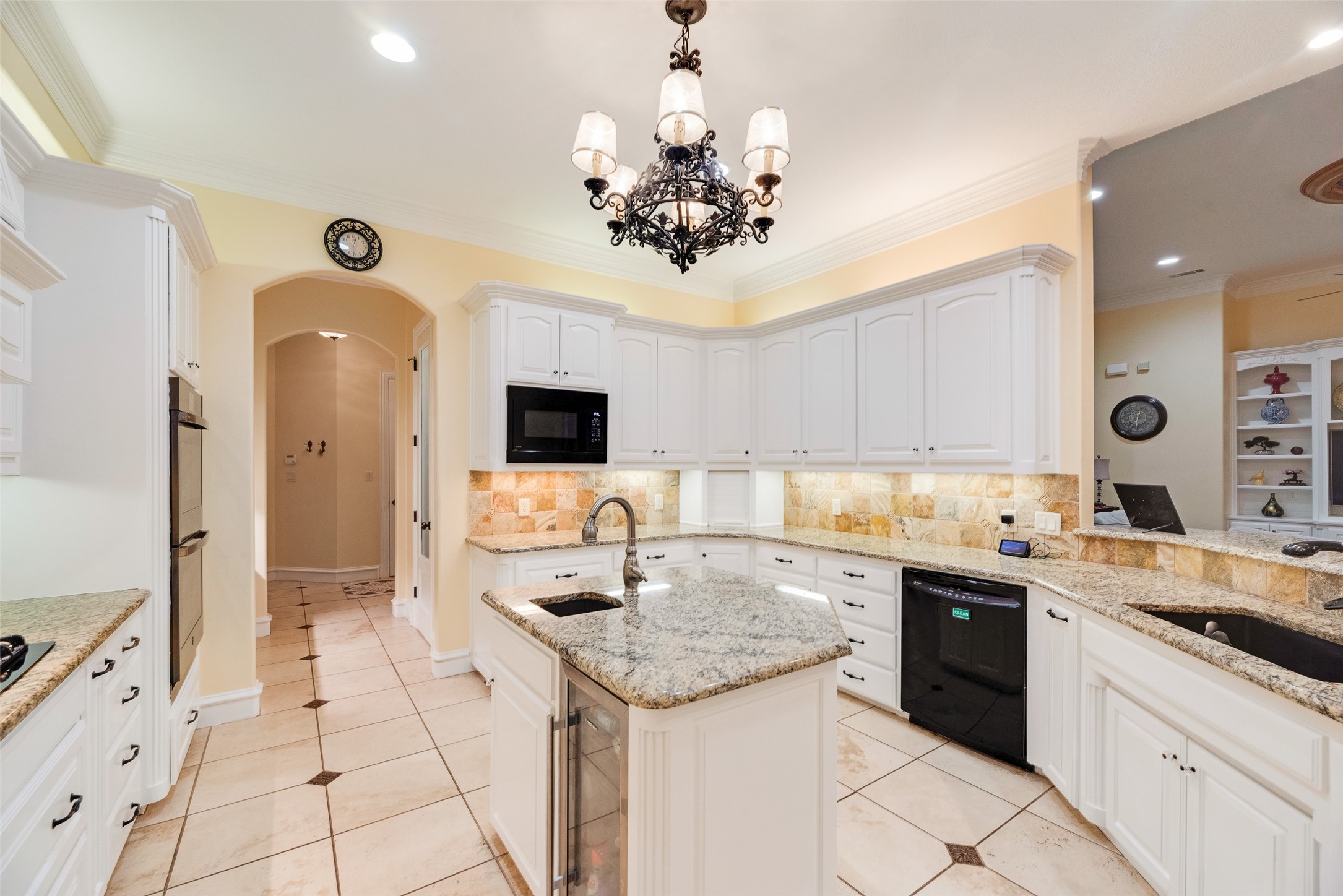 6710 Vines Court