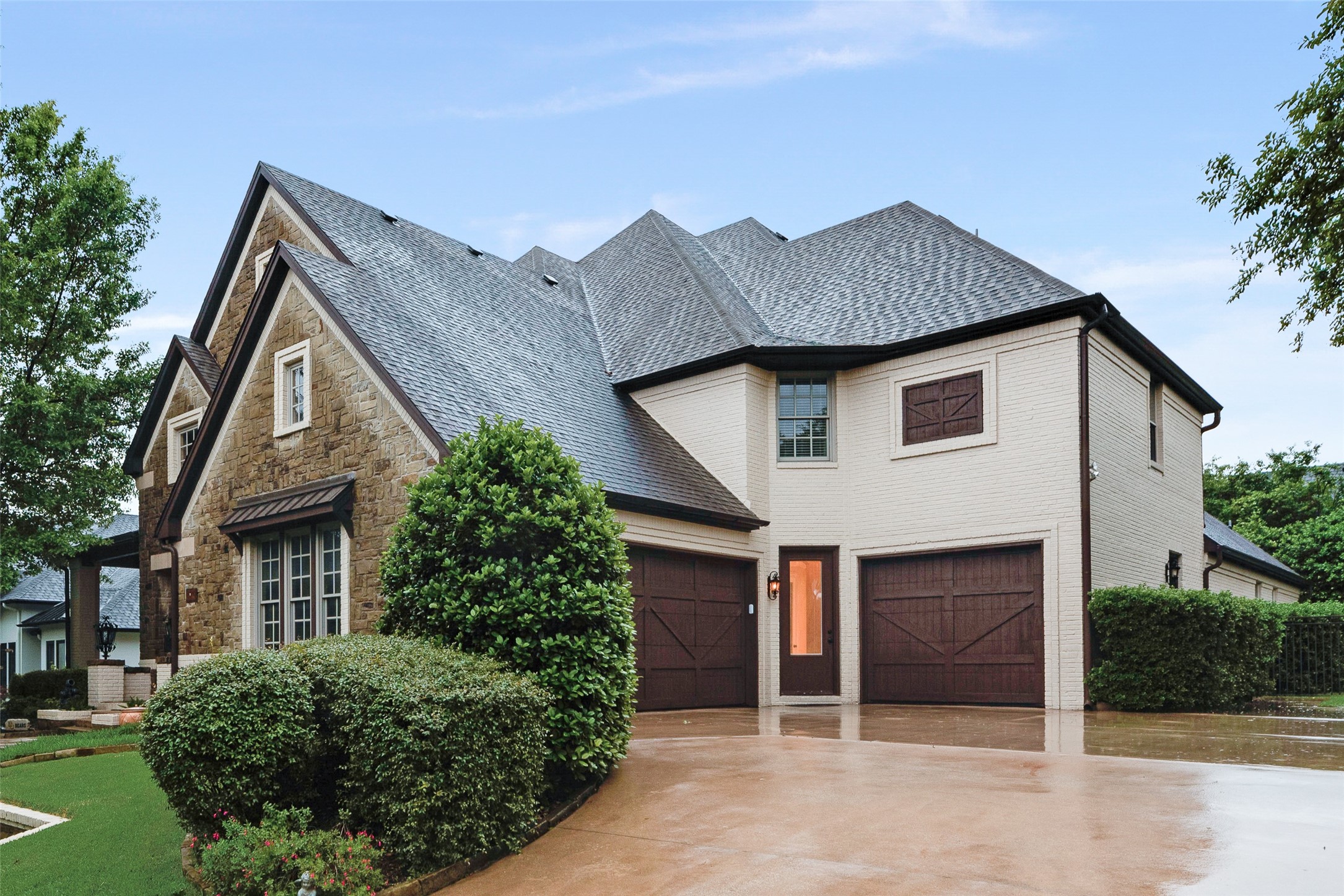 6710 Vines Court