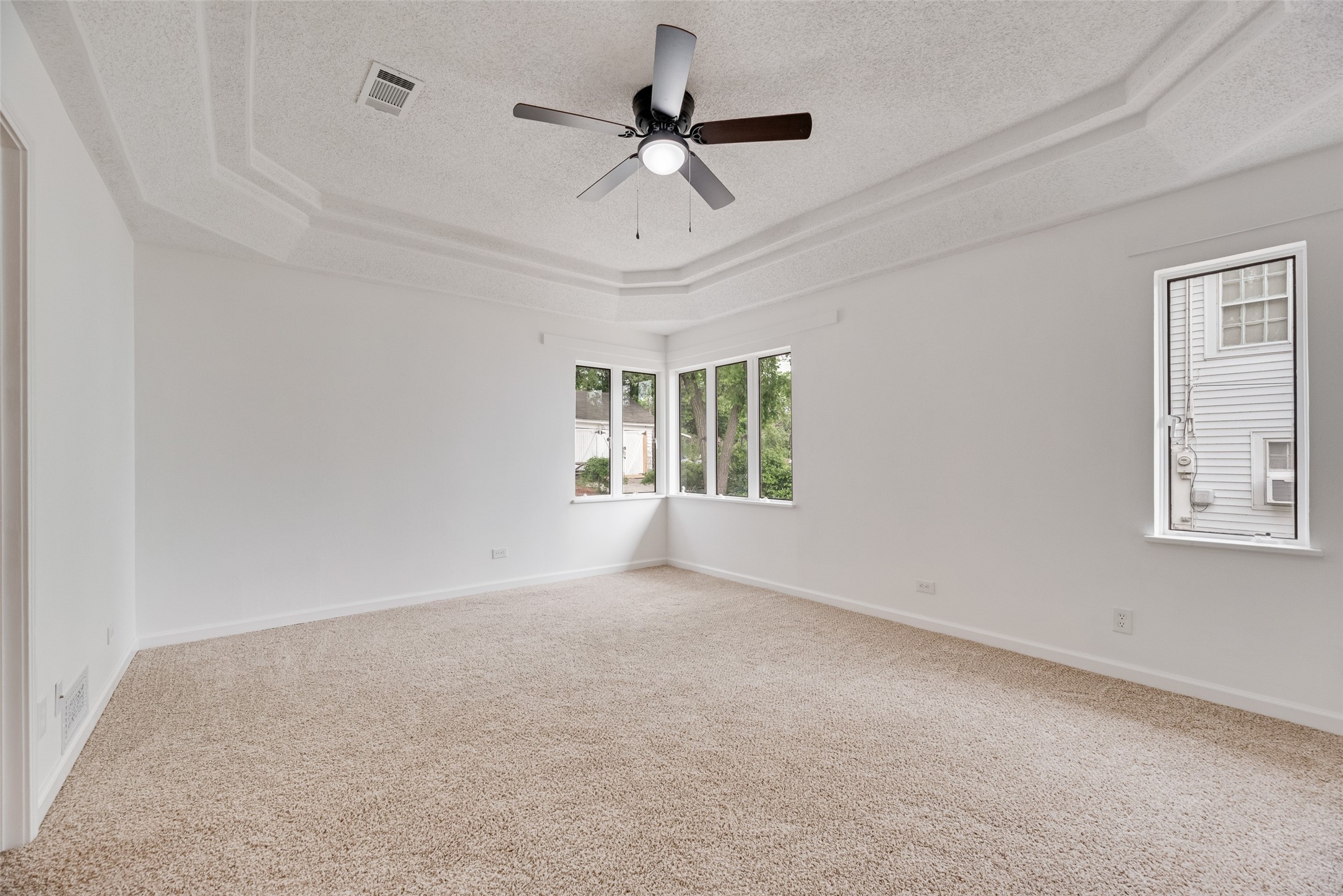 2110 N Locust Street